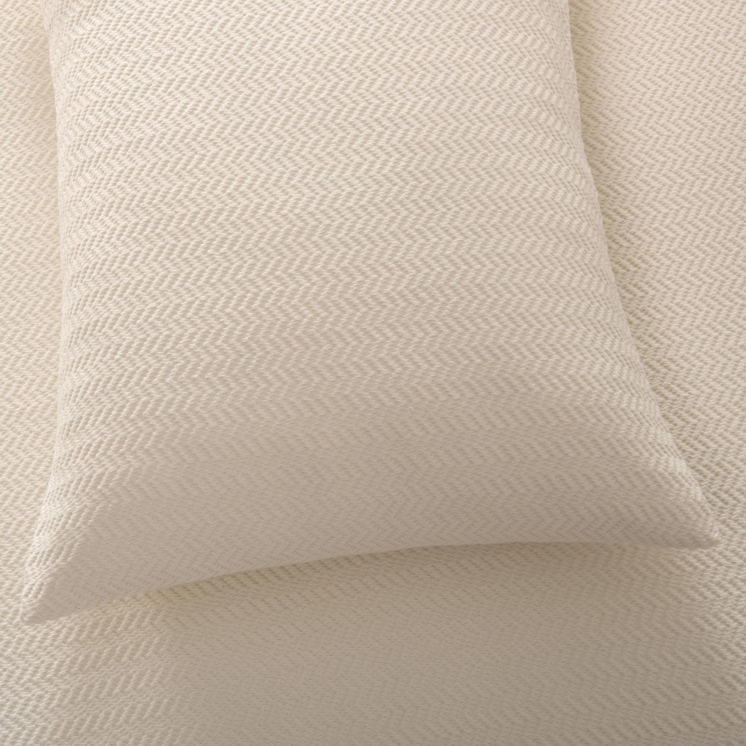 Edredón marfil 100% algodón Helena de fabricación portuguesa con relieve geométrico de 250g