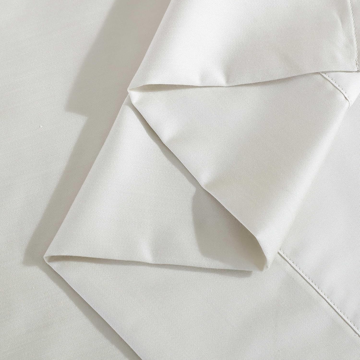 Calvin Klein - King Sheet Set, Soft Bedding with a Naturally Soft and Lightly Sheened Finish, Deep Pockets, Bed Sheets with Matching Pillowcases (Rekoop Wellness Beige)
