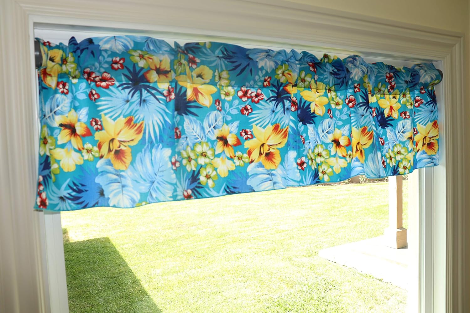 Zen Creative Designs Tropical Floral Hawaiian Print Cotton Window Valance 58 Inch Wide Perfect for Kitchen Bedroom Classroom Diner Windows (14" Tall)