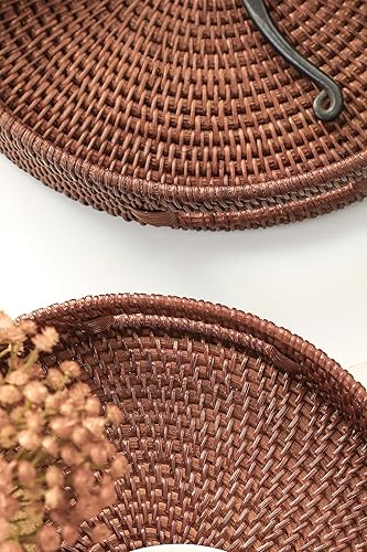 Miniatura 5 de HITOMEN Bandeja de mimbre redonda tejida a mano de 11.8 pulgadas con asas para mesa de café (marrón-M)