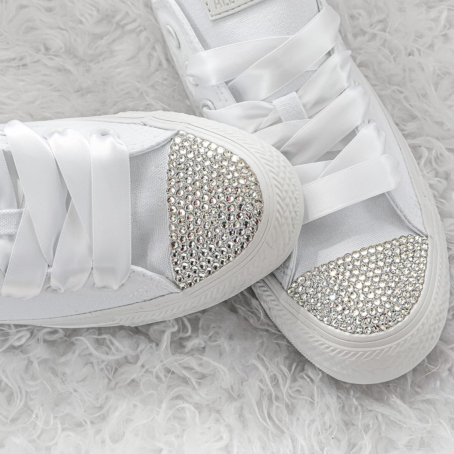 4320 Pieces Rhinestones for Christmas Decoration Flatback Glass Crystal Red Clear Green Rhinestone for X-mas Crafts DIY Nails Makeup Face Clothes Shoes(SS20,4.8-5.0MM)