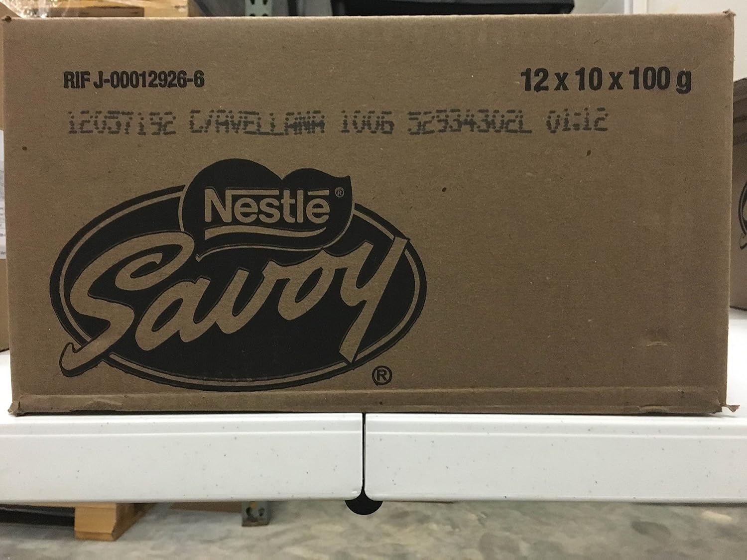 Carré Autentico Chocolate Savoy Venezolano 1 Box, 10 Bars (Hazelnuts)