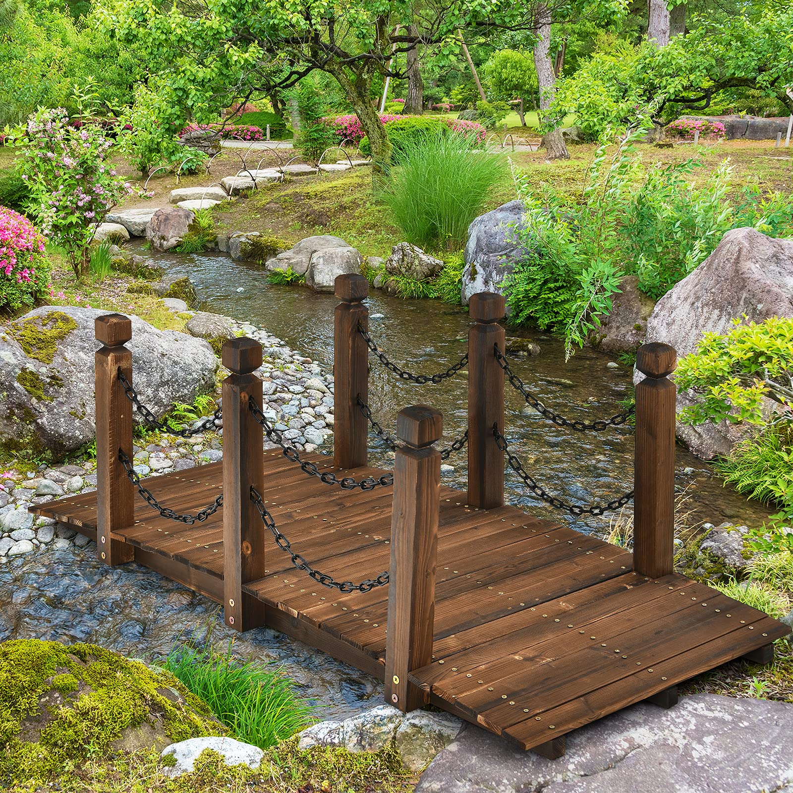 SOARS Puente de Jardín Madera con Barandilla y Cadenas, Puente de Pie Decorativo de Abeto con Capacidad de Carga de hasta 180 Kg, 150 x 67 x 55 cm, Puente Decorativo para Jardín, Estanque y Arroyo