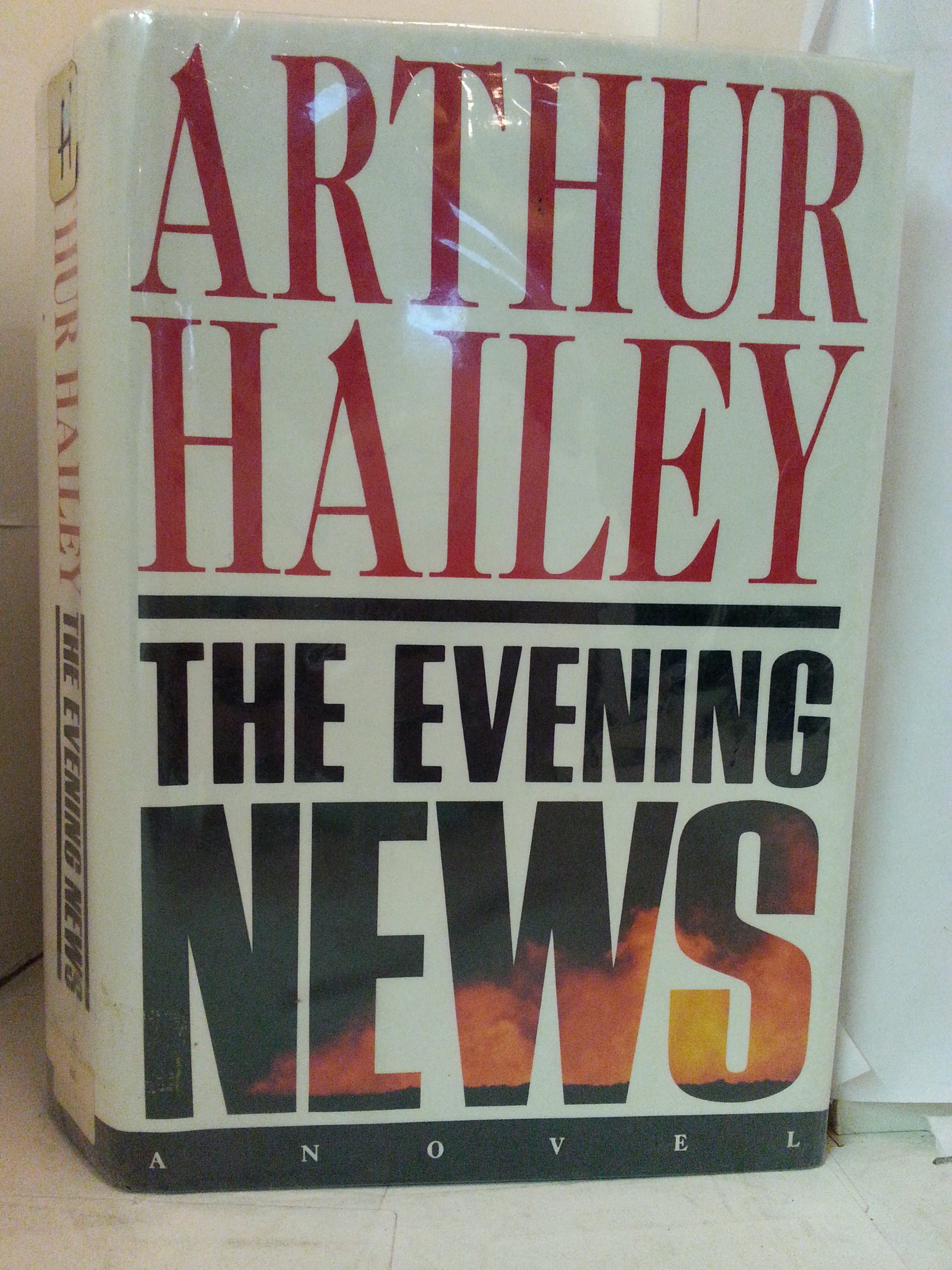 Amazon.co.jp: The Evening News : Hailey, Arthur: Foreign