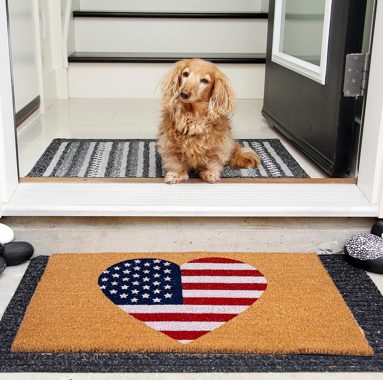 WALBROOK American Flag Heart Welcome Mat - All American Front Door Mat, All Star Outdoor Mat, Outdoor Mats for Home Entrance, Outdoor Doormats for Front Porch Decor, United States Flag Outdoor Rugs