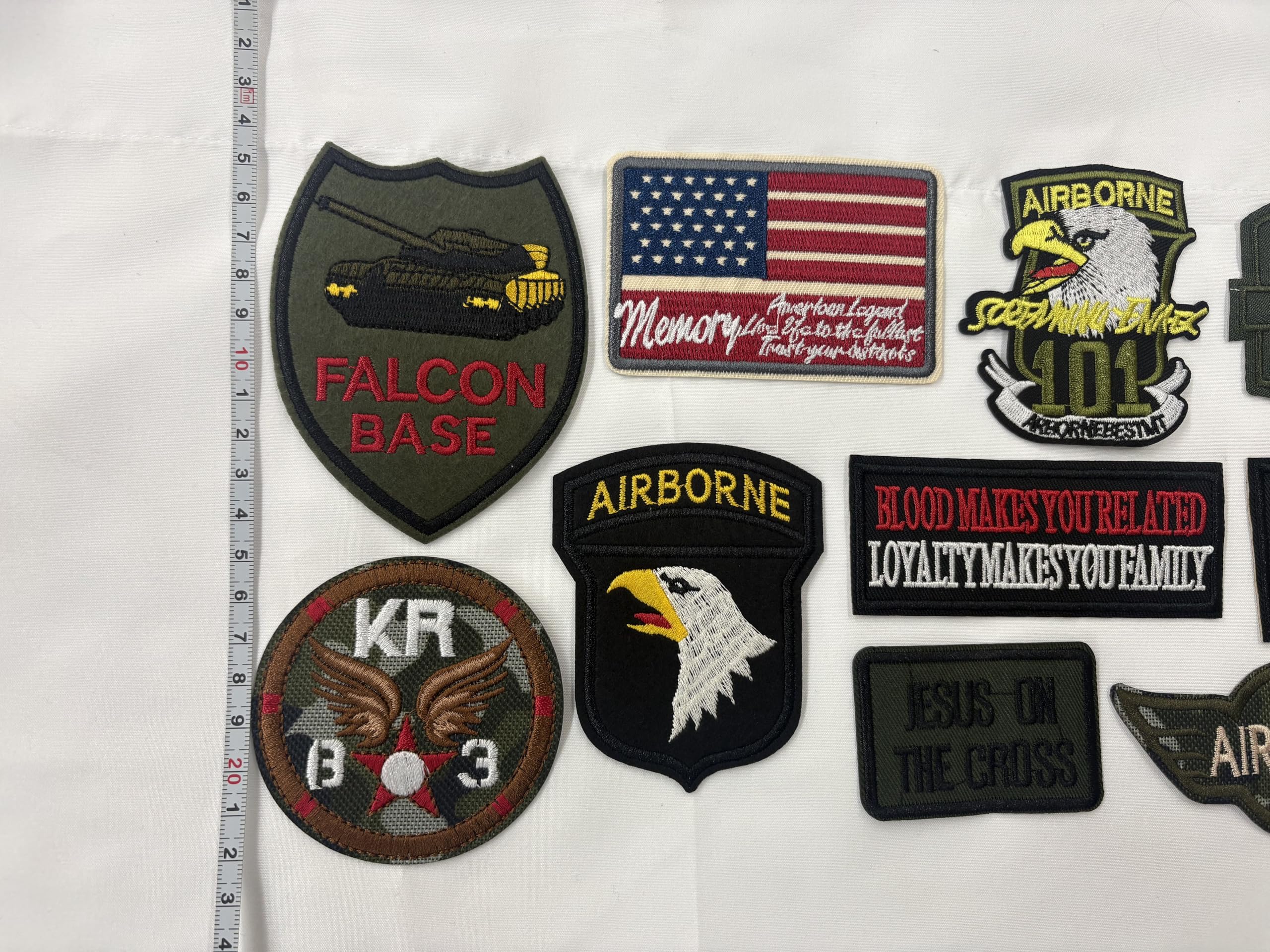 Amazon.co.jp: 厳選 US アーミー ARMY 軍物 NEWアイロンワッペン 10枚 
