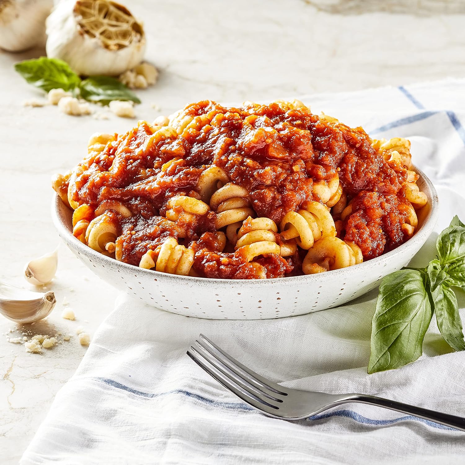 Amazon Brand - Aplenty, Roasted Garlic & Herb Pasta Sauce, 23 oz