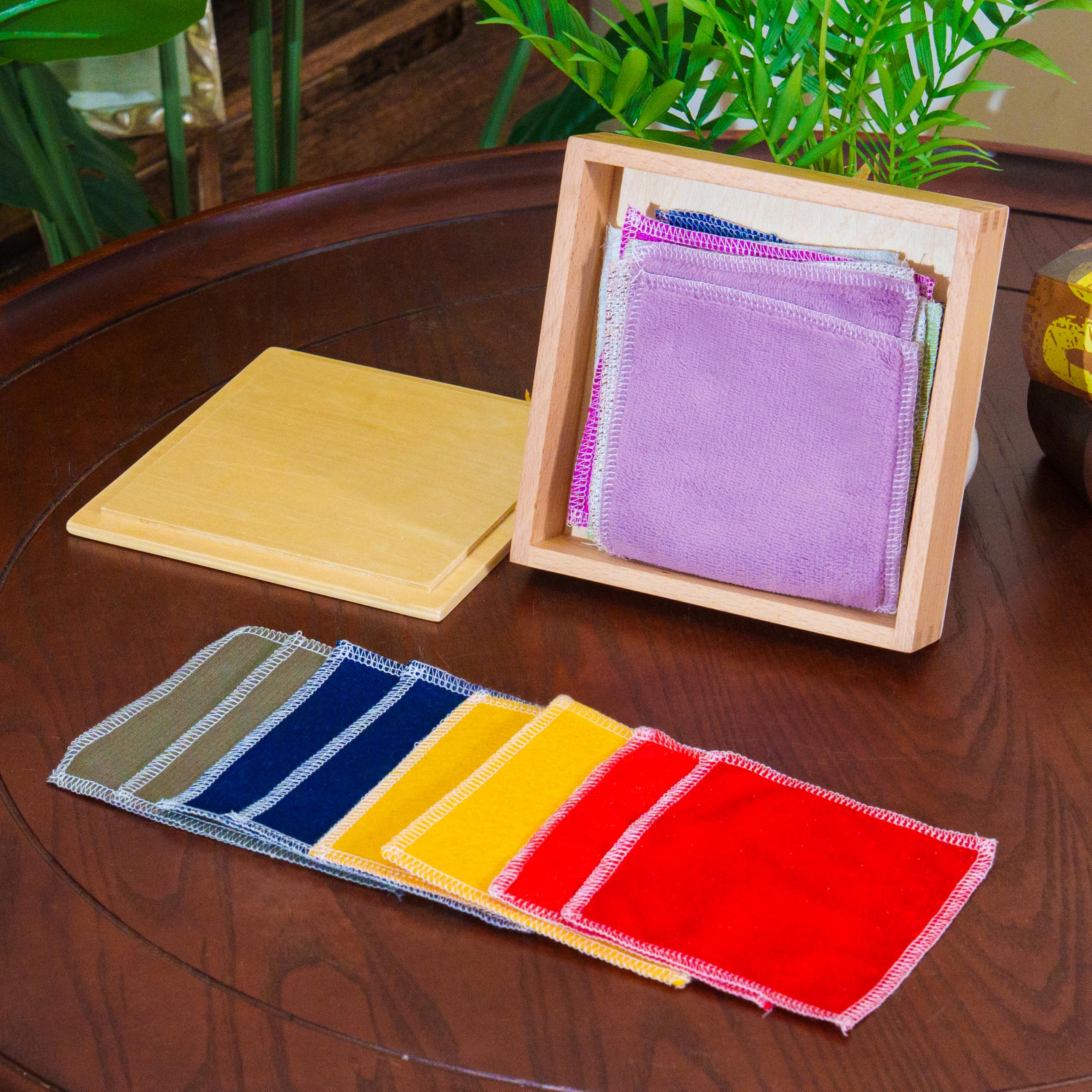 Premium Montessori Erster Stoffkasten,24 Stoffquadrate 12 Paaren, Taktiles Sinnesmaterial zur Tastunterscheidung taktilen Wahrnehmung, Lernspielzeug für Kinder 3-6,Vorschule (Montessori Stoffkasten 1)