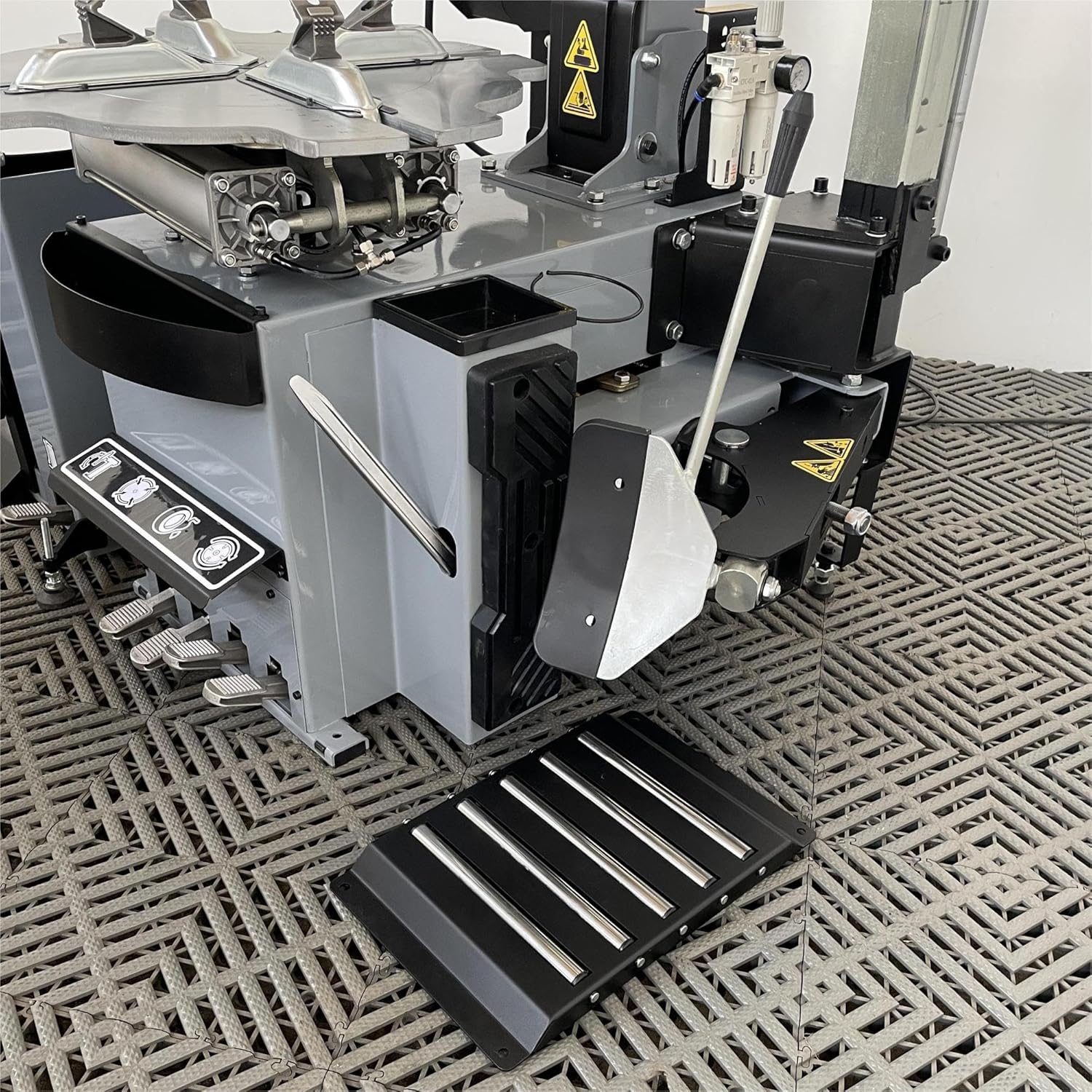 Tire Changer Base for Tire Changing Machine, Changing and Shoveling Support, Rolling Plate, Stand Board, Auxiliary Accessories