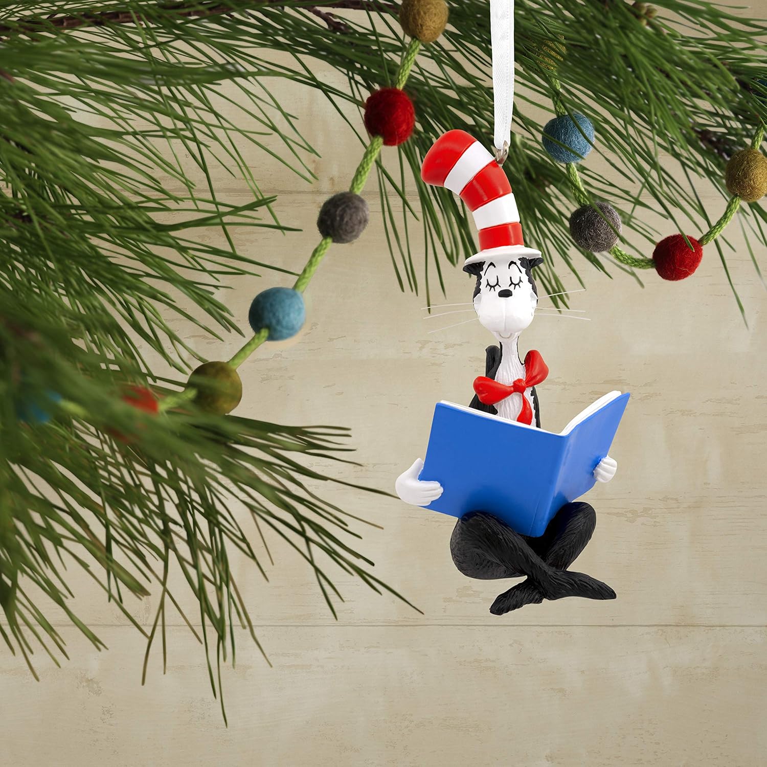 Hallmark Ornament Dr. Seuss Cat in The Hat