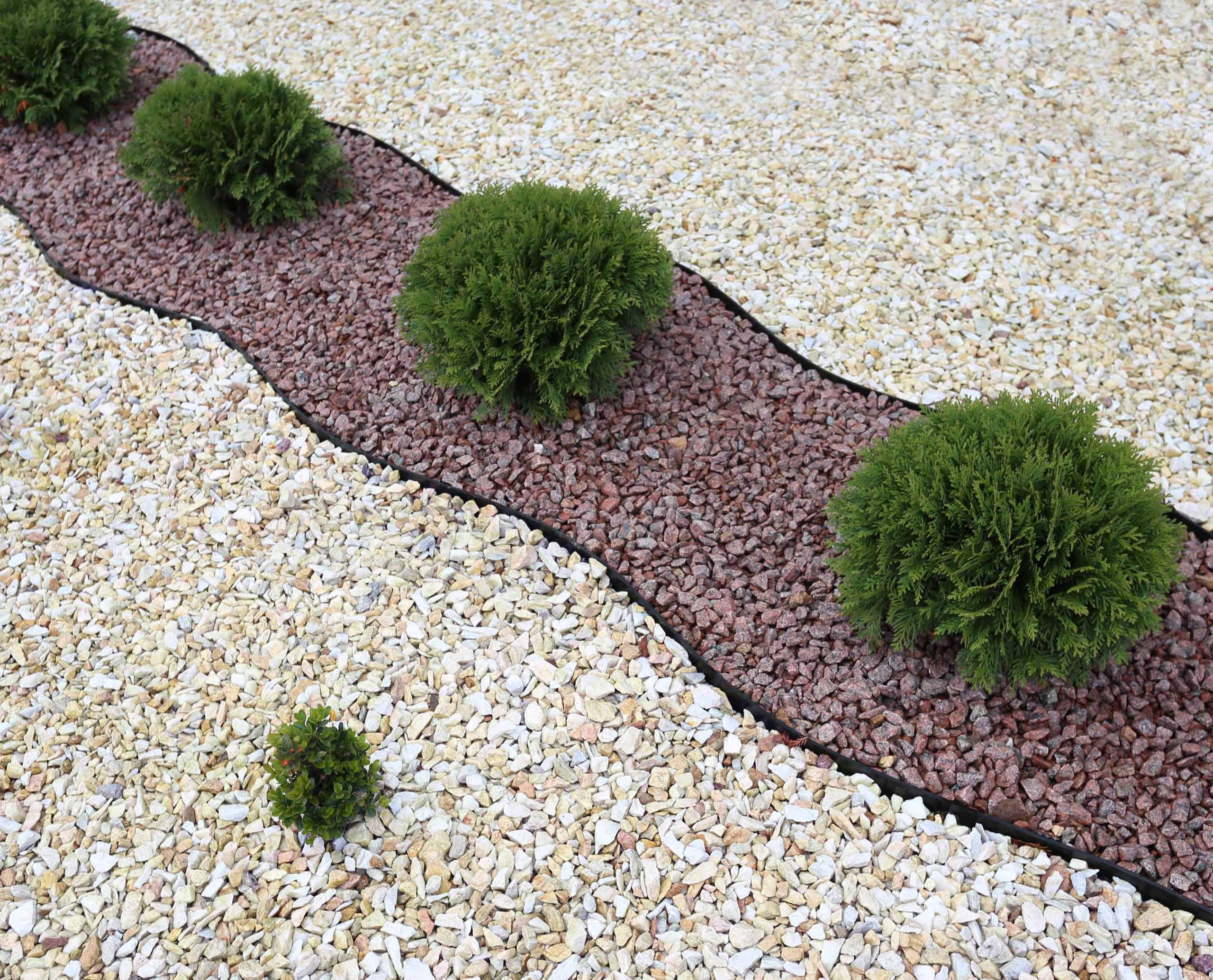 Bordo da Giardino in plastica, 4cm di Altezza - Nero 50 Metri + 150 Chiodi di Fissaggio