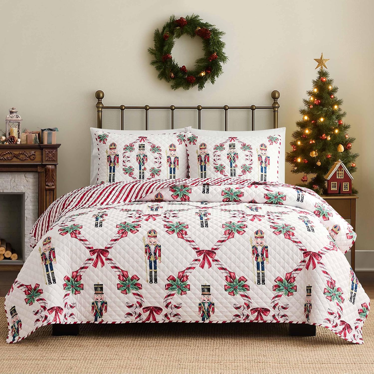Avanti Linens - Twin Quilt Set, Reversible Bedding with Matching Sham, Medium Weight Bed Set, Holiday Room Decor (Nutcracker)