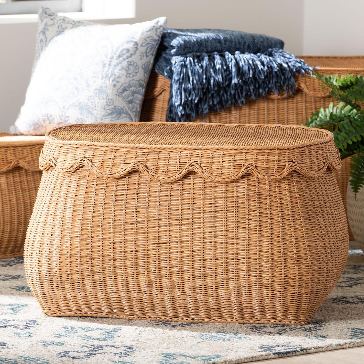 bali & pari Ayleen Natural Rattan Basket with Scalloped Lid – Handwoven Wicker Storage Box, Boho Coastal Home Décor, Medium