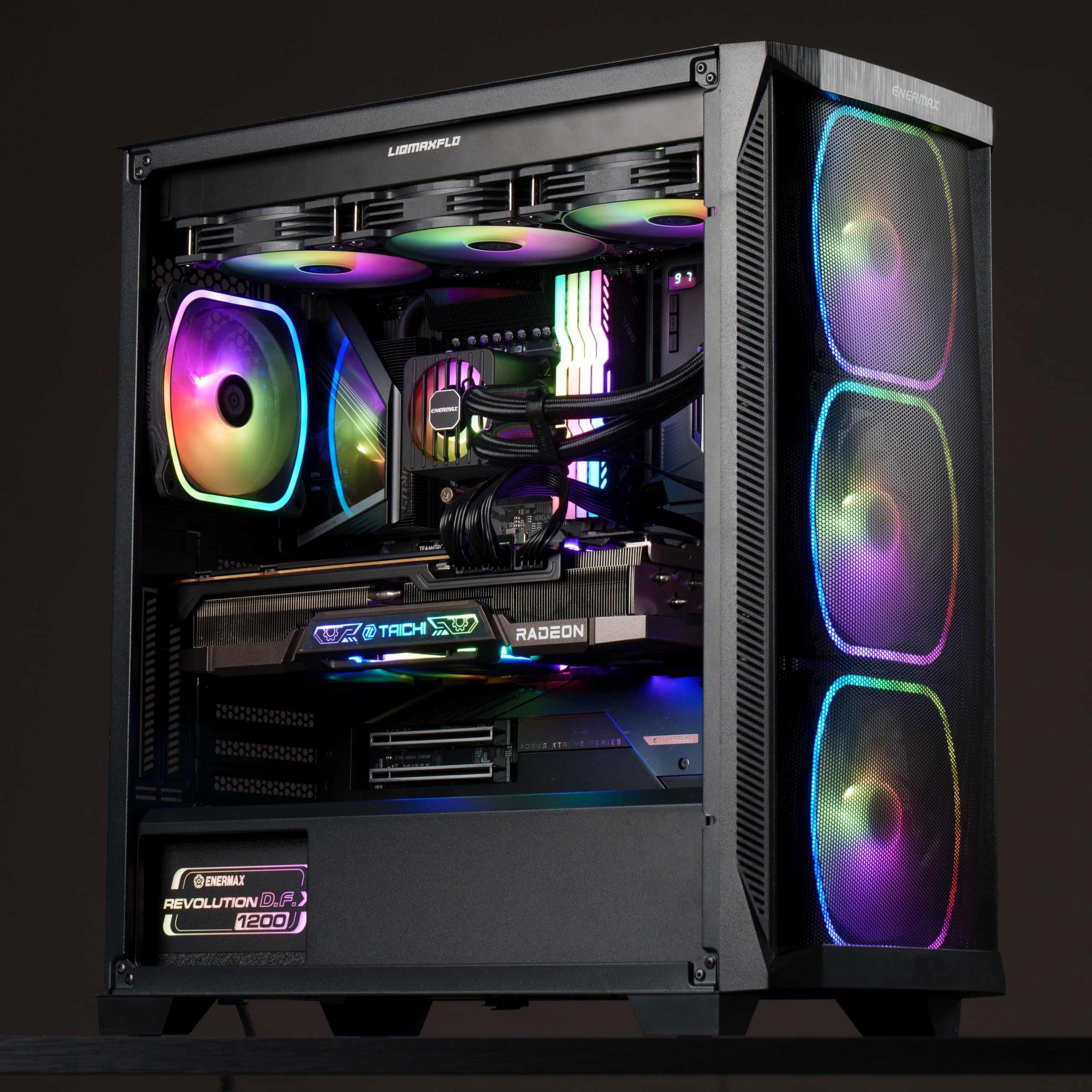 Enermax STARRYKNIGHT SK30 Custodia E-ATX per giochi per PC; Design frontale a rete curva (3 frontali SquA RGB indirizzabili da 14 cm; 1 frontale nero da 12 cm)