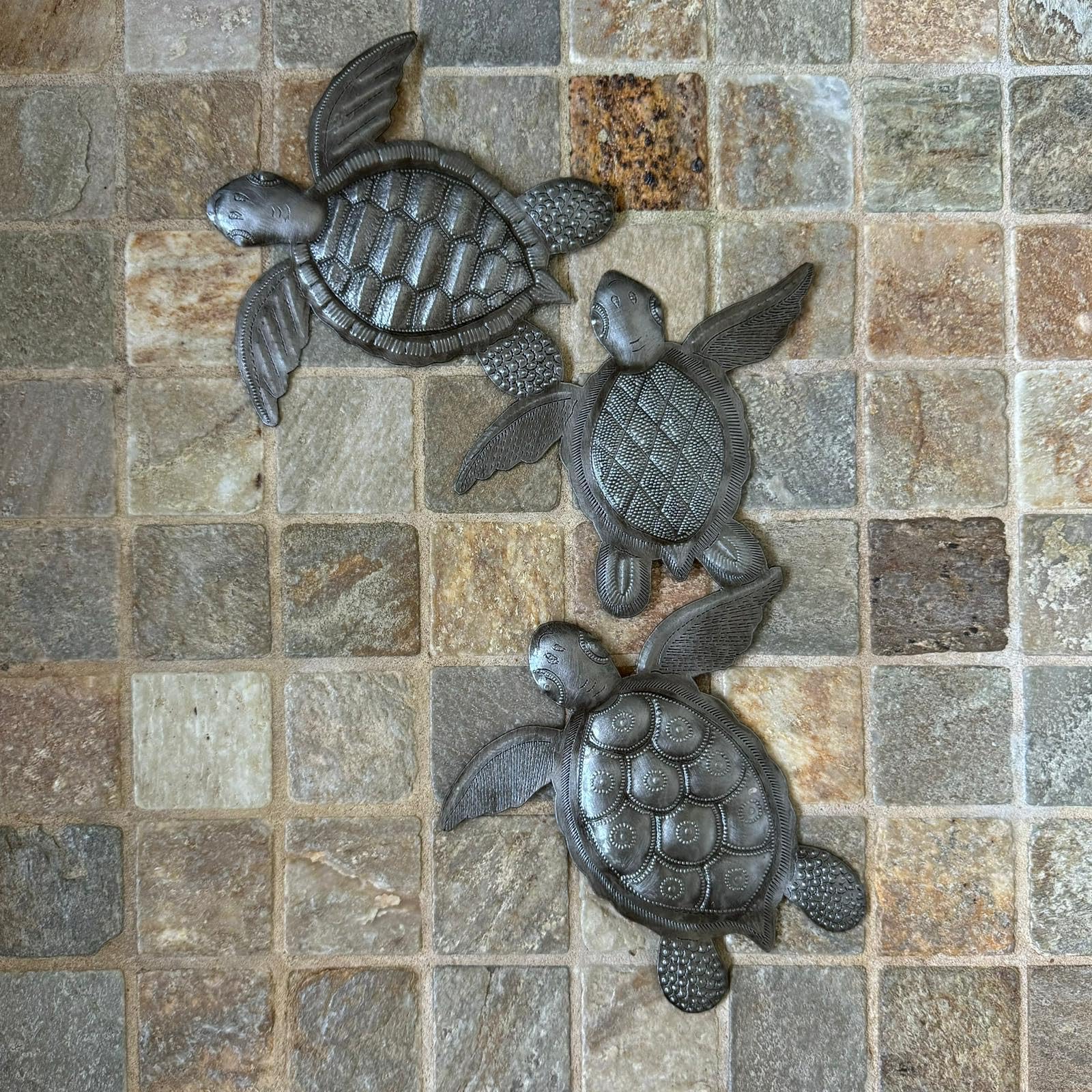 Amazon.co.jp: Sea Turtle、金属壁アート、ハンドメイドin Haiti