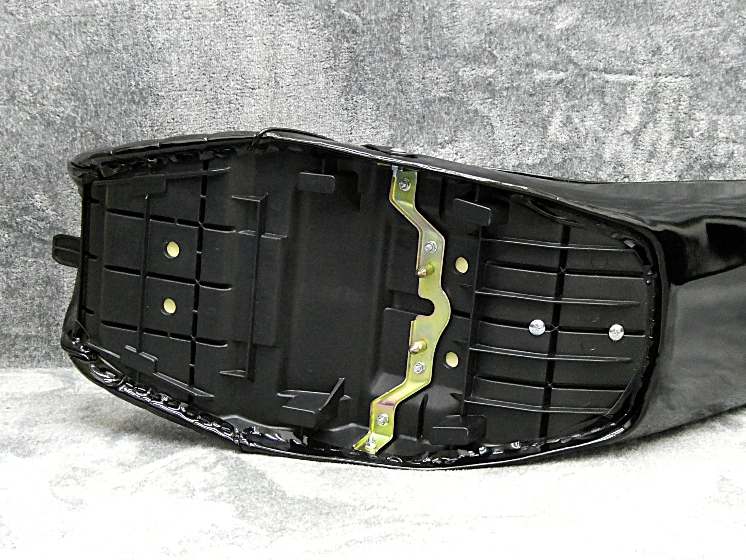 Amazon | ZRX400 黒エナメル 三段シート/ロングシート ZRX400-Ⅱ