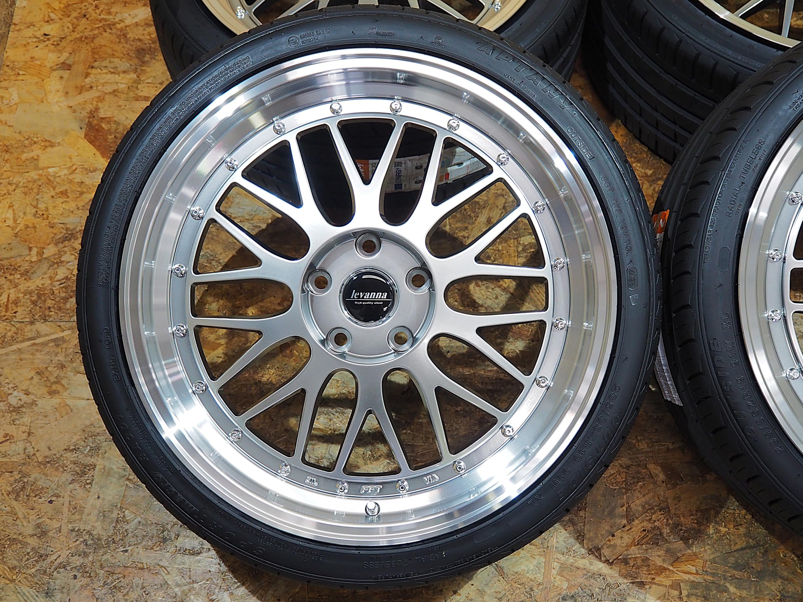 Amazon | levanna V10-EX FFT 19インチ 8.5J+42 5H114.3 ハイパー