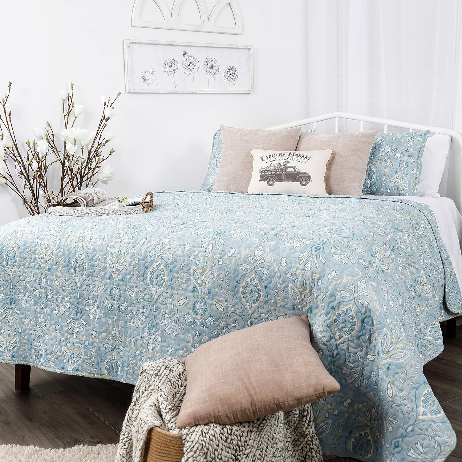Paisley Grace Collection, Premium Quality, Soft, Wrinkle & Fade Resistant, Easy Case, Oversized Quilt Cover Set with 1 Quilt Set and 2 Shams, King / California King, Blue : Home & Kitchen