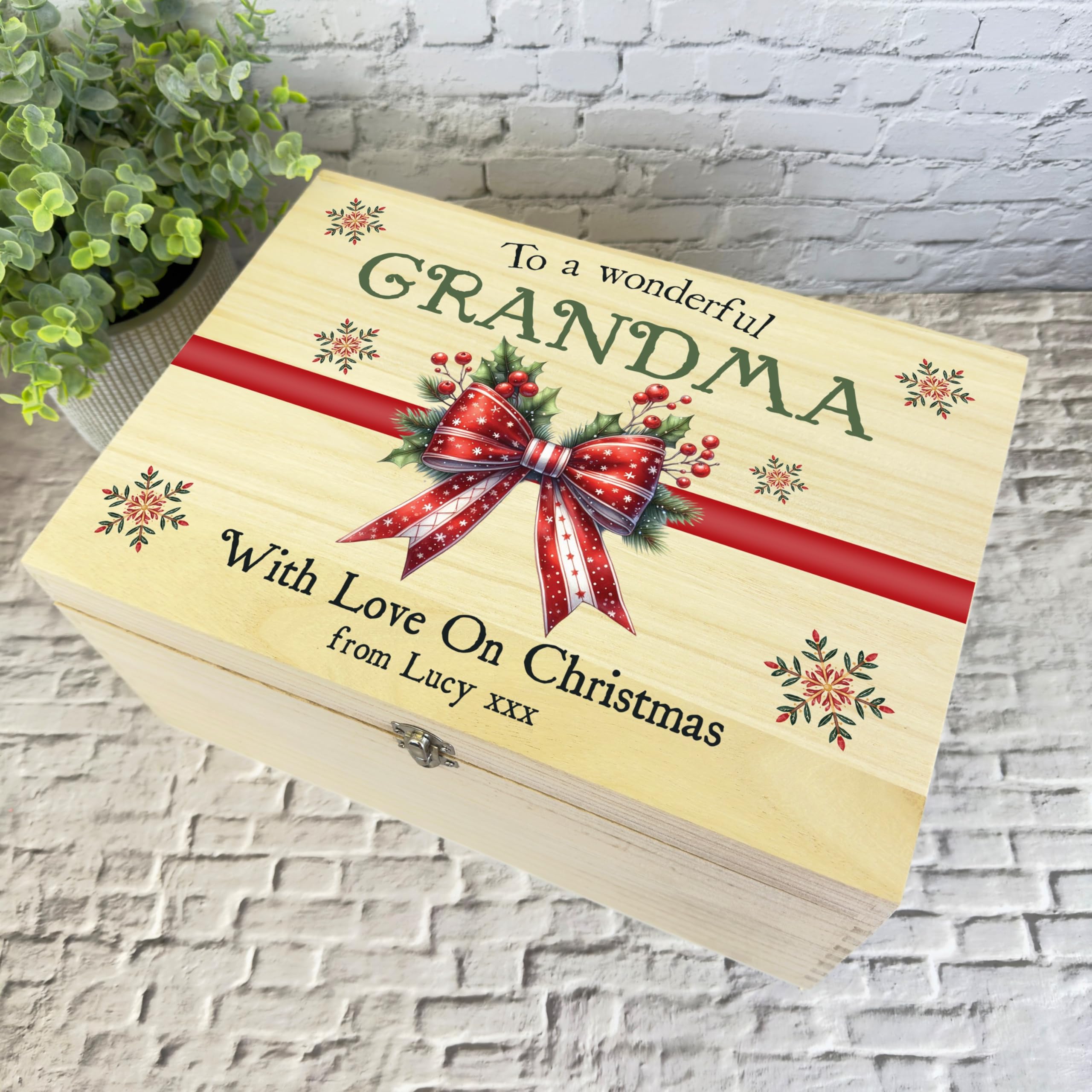 The Card Zoo Grandma Red Bow Wooden Personalised Christmas Hamper Gift Box | Storage Box, Hamper Box, Gift Box, Keepsake Box, Custom Personalization | Luxury Box | Gift Box