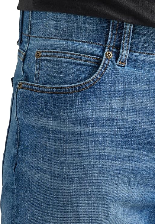 Lee Men's Extreme Motion Regular Straight Jean