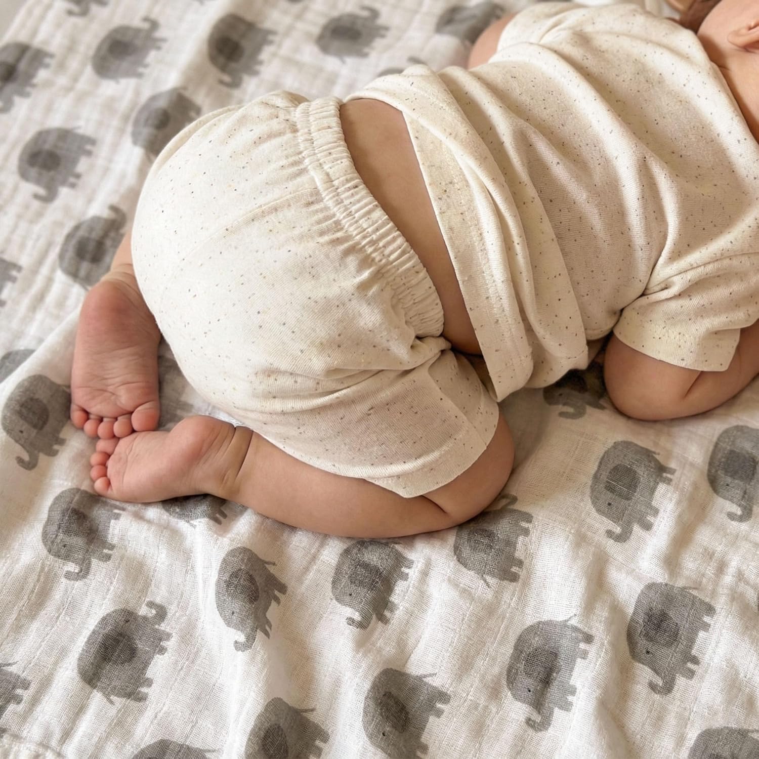 Muslin Swaddle Blankets for Newborn, 4 Pack Cotton Baby Blankets, Large 31.5 x 43.3 inch Breathable Soft Receiving Blanket, Essentials Swaddle Wrap Burping Clothes, Grey Animals