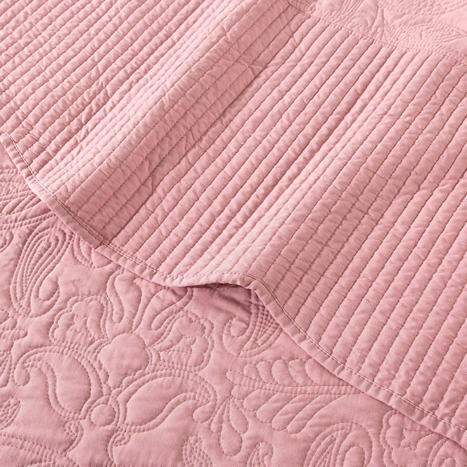 HoneiLife California King Quilt - Oversized King Bedspreads 128x120, 4-Piece Cal King Quilt Sets,Rustic Bedding Sets King Size,Reversible Coverlets Lightweight Bed Cover for All Season Use-Pink - Image 7