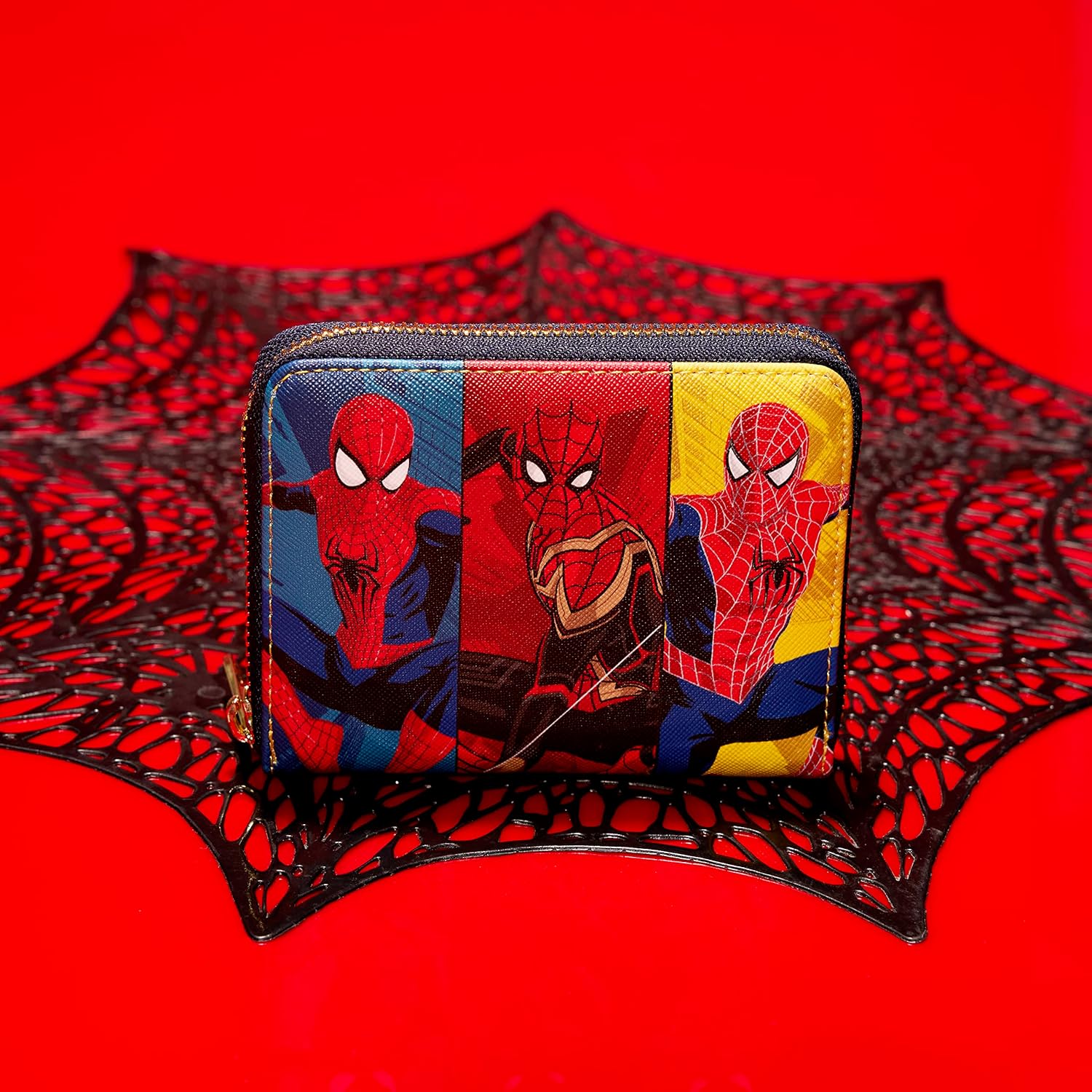 Loungefly Wallet Marvel - Spider-man - Spider-Man - Wallet - Spider-man - Cute Collectable Purse - Gift Idea - Card Holder With Multiple Card Slots - Official Merchandise