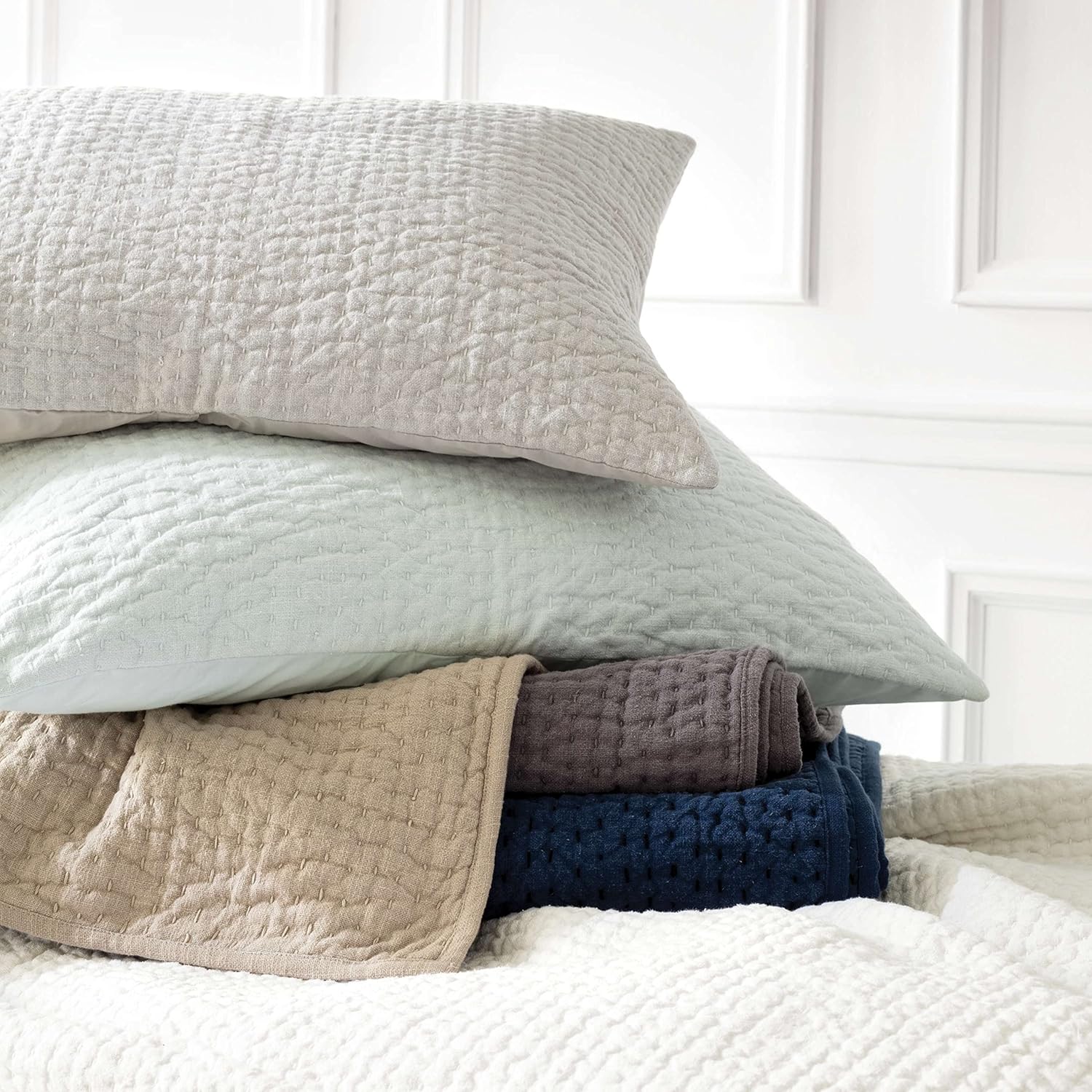 Pine Cone Hill Seychelles Dove White Quilt, King Size, White Solid Pattern