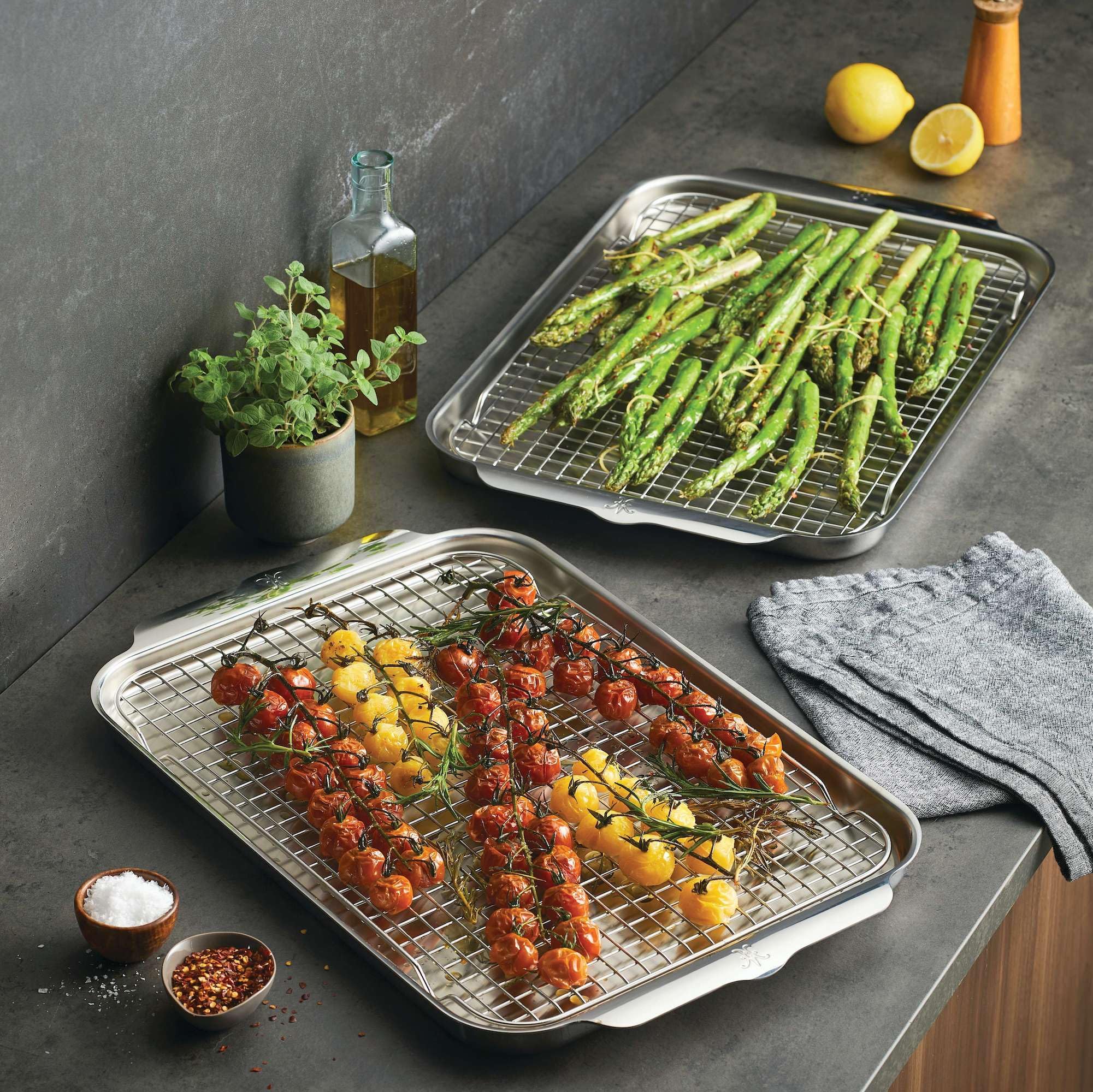 HestanOvenBond Collection - Tri-ply 4-Piece Sheet Pan & Rack Set