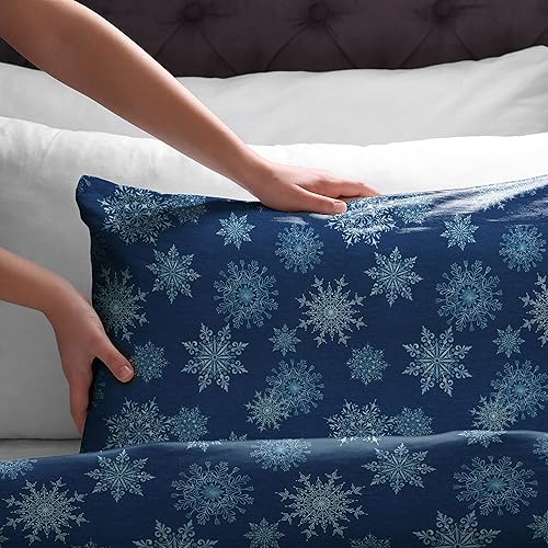 Miniatura 4 de Pointehaven Juego de franela de bolsillo profundo con sábana encimera de gran tamaño, King, copos de nieve azul marino