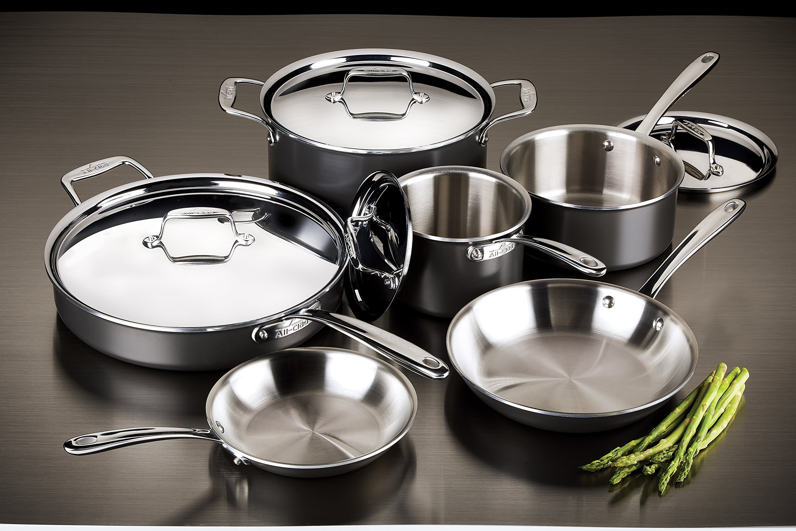 All-Clad LTD30010R Tr-ply Stainless Steel Hard Anodized Exterior Cookware Set, 10-Piece, Black