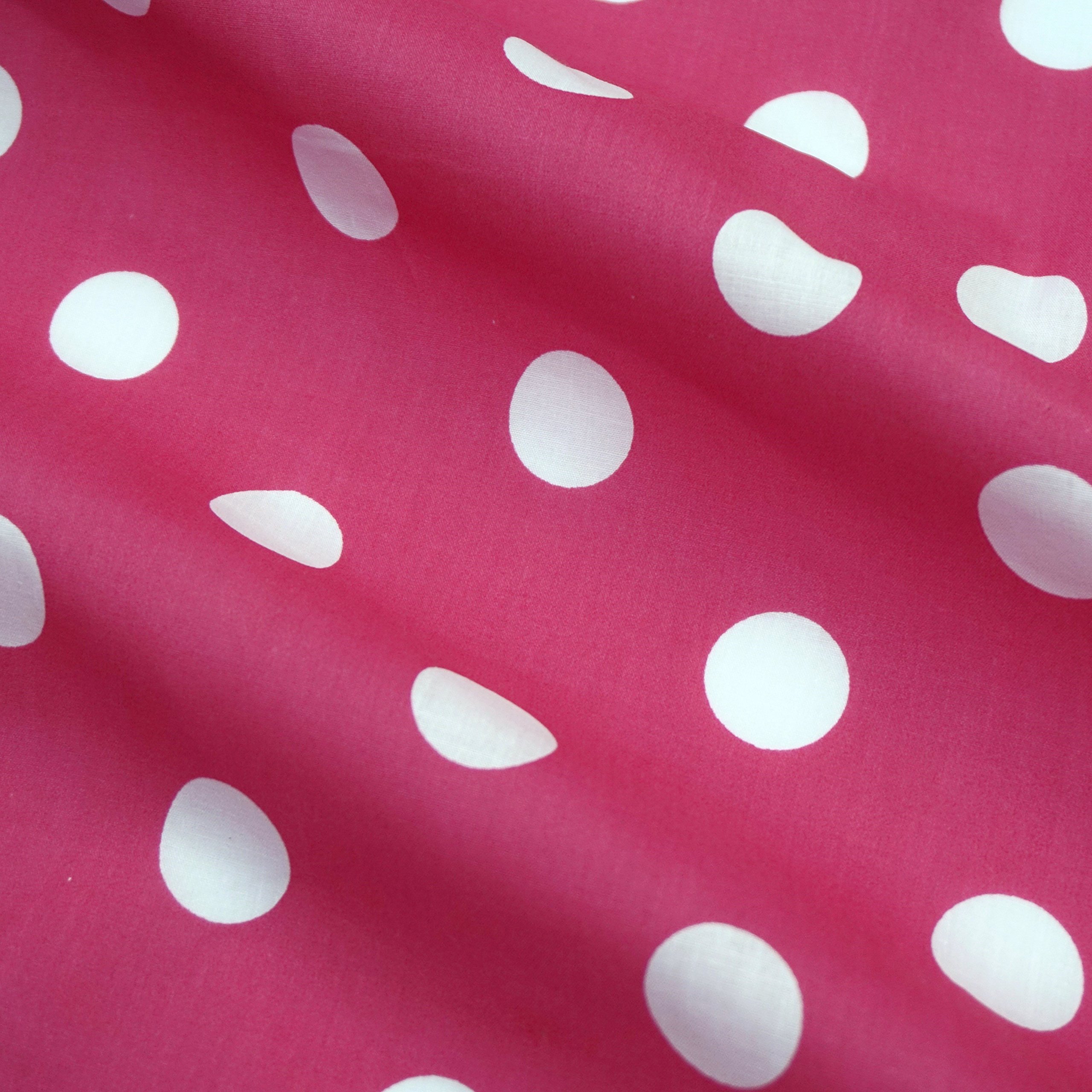 Nortex Mill White Cerise Pink Polycotton Fabric With Large 25Mm Spot (Per Metre)