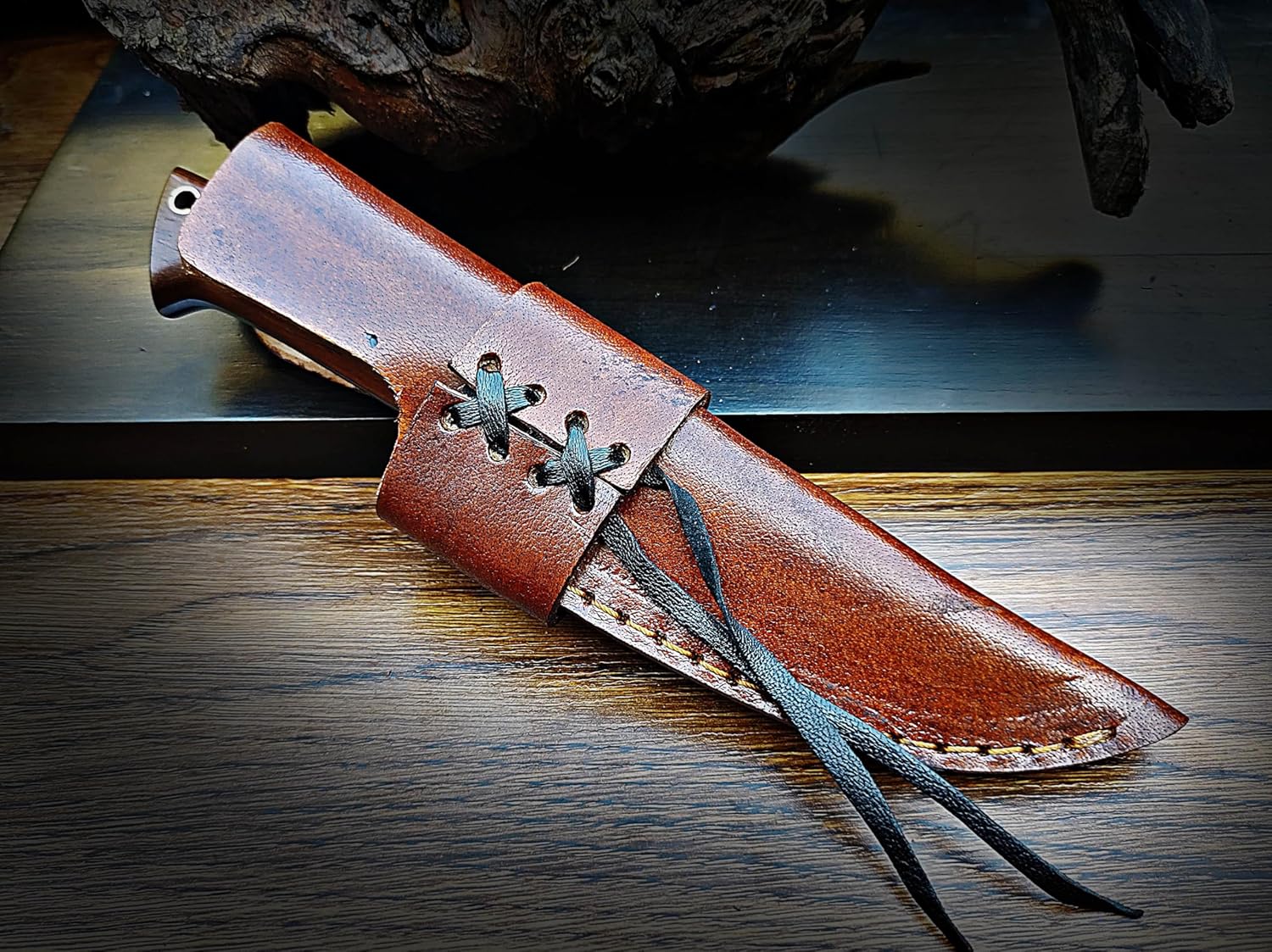 Handmade Damascus Hunting Knife with Leather Sheath – EDC Fixed Blade Bushcraft Tool with Wood Handle – 8” Skinning Blade for Hunting, Skinning, Camping, and Outdoor Use