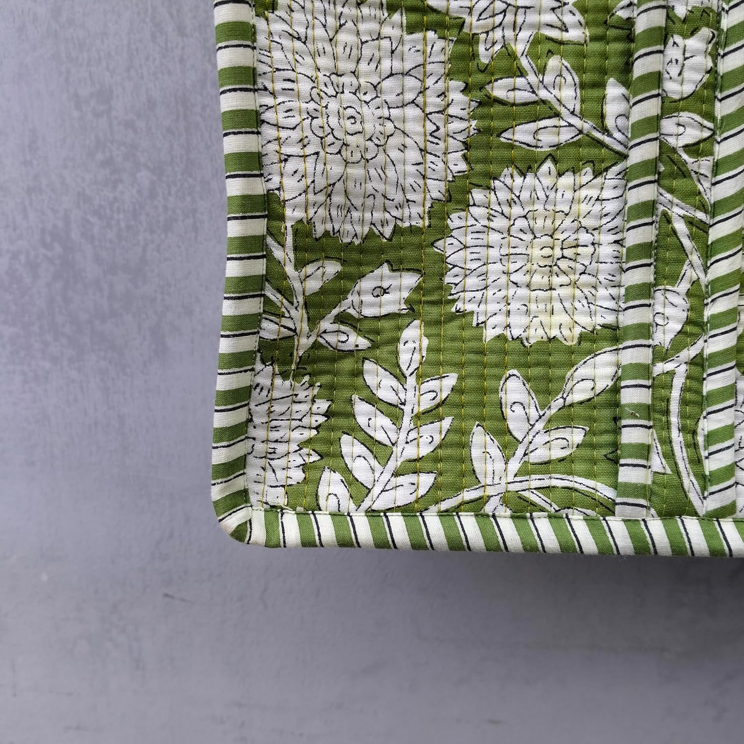 Generic Quilted Cotton Handprinted Block print Reversible Large multicolor Floral Tote Bag (COTTON, GREEN,FLORAL)