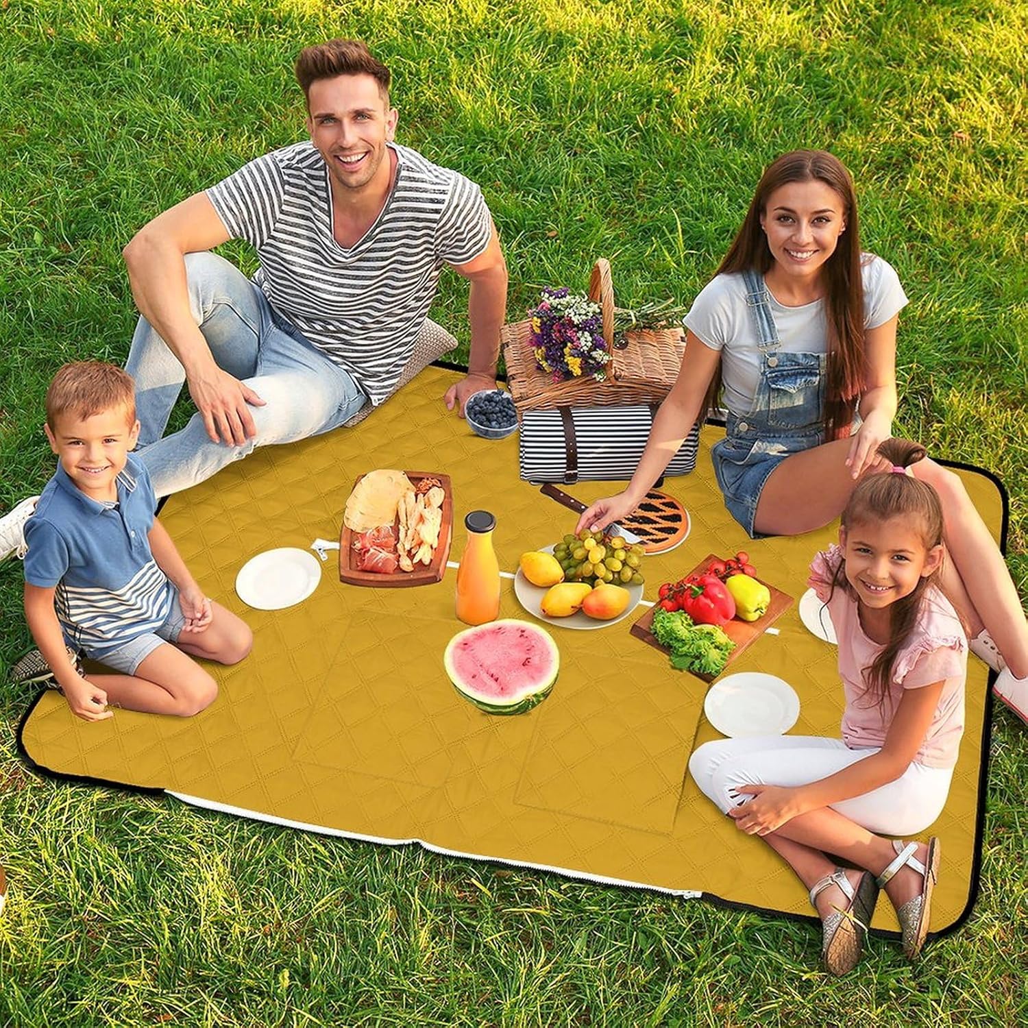 Natural Yellow Picnic Blanket 150x100cm, Foldable 2-in-1 Picnic Mat and Tote Bag Portable Waterproof Beach Mat Sandproof Outdoor Blanket for Park, Hiking, Beach, Camping, Travel