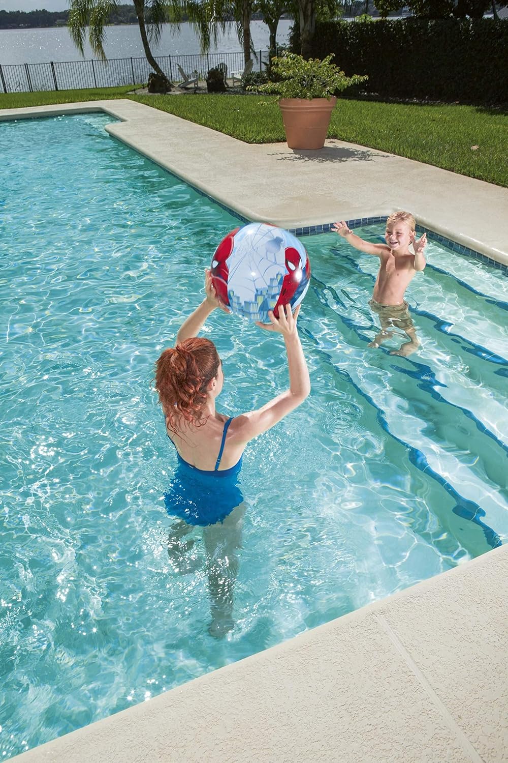 Bestway 20-inch Beach Ball, Red and Blue, 20 inches - Image 3
