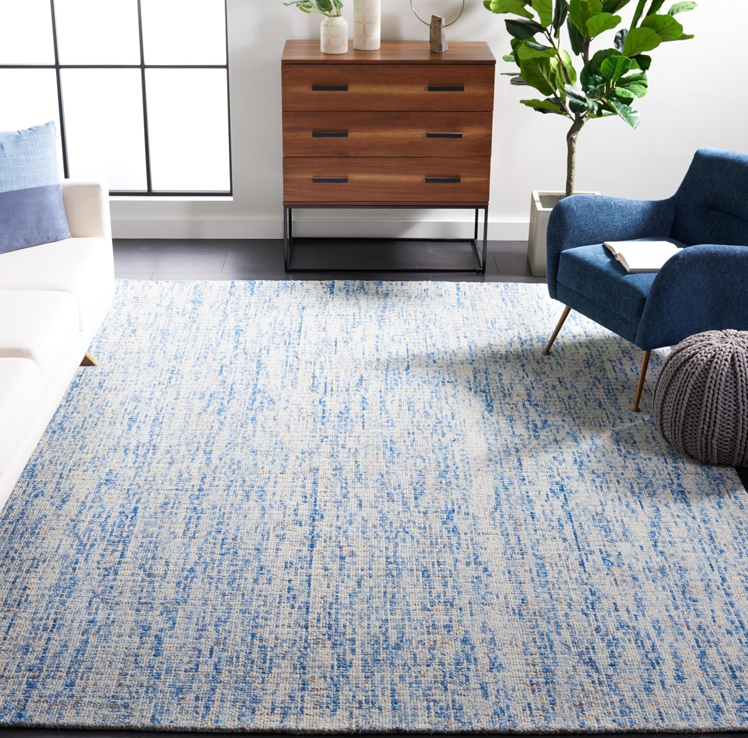 SAFAVIEH Abstract Collection Area Rug - 8' x 10', Dark Blue & Rust, Handmade Wool, Ideal for High Traffic Areas in Living Room, Bedroom (ABT468C)