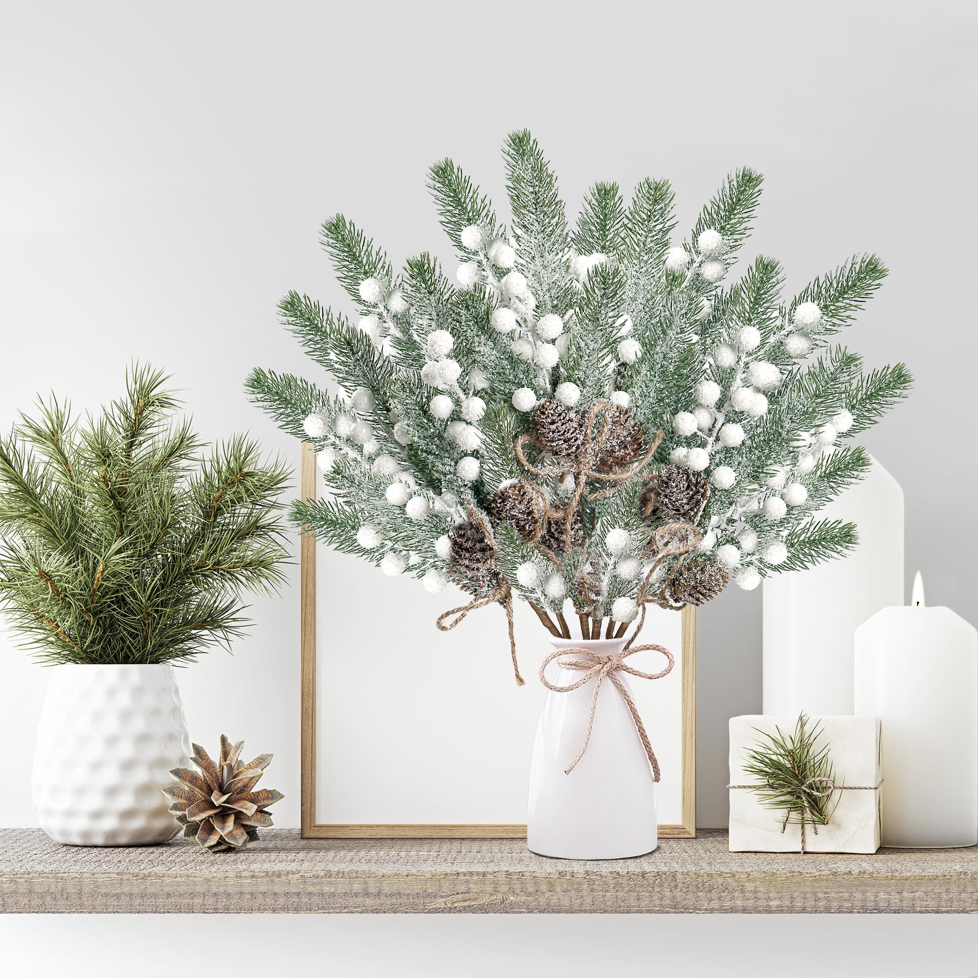 Sggvecsy 8 Stück Schnee gefrostete Weihnachtsbeeren Tannenspieße künstliche weiße Beeren Tannenzweige Faux Tannenzweige mit Tannenzapfen für Weihnachtsbaum Kranz DIY Handwerk Blumenarrangement Urlaub