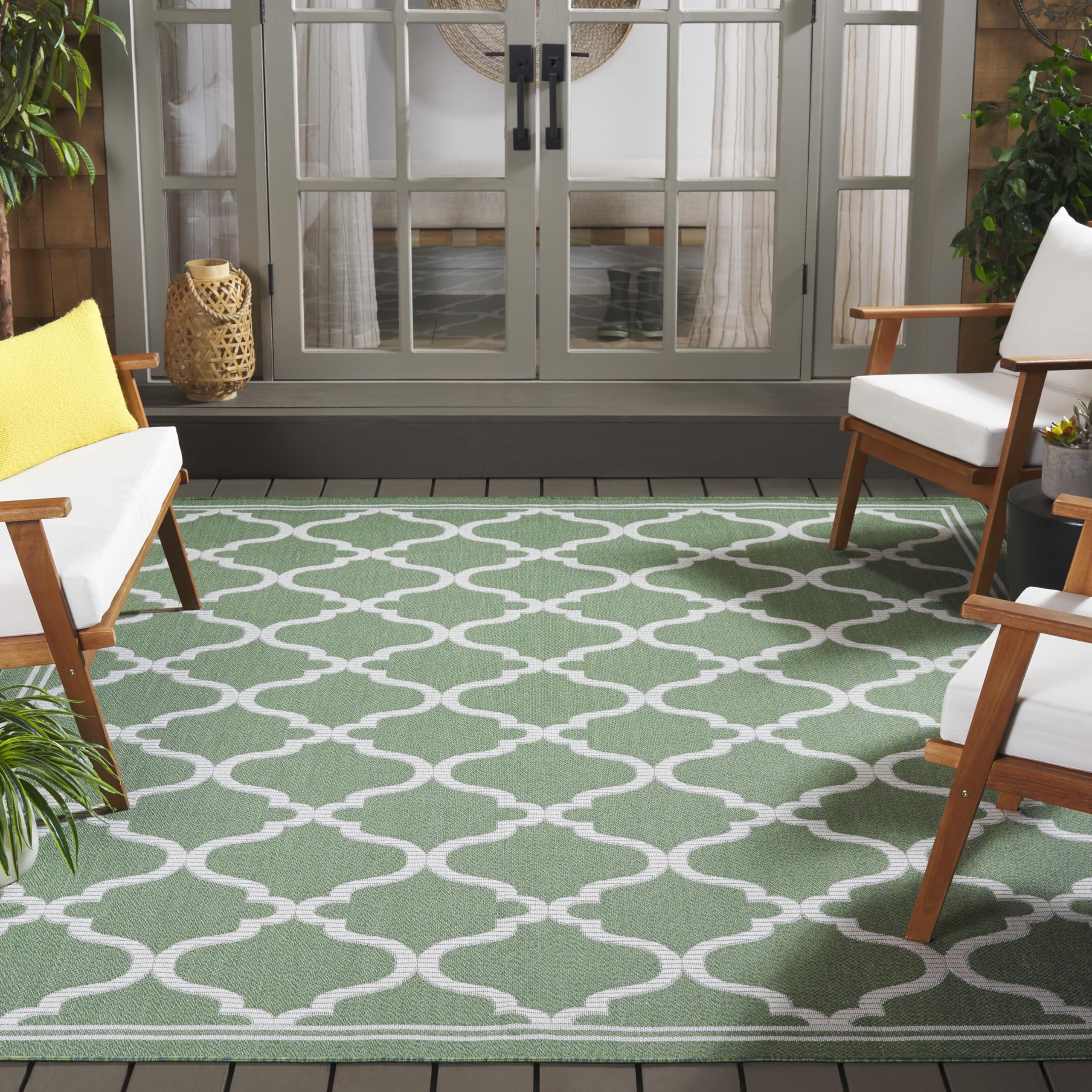SAFAVIEH Washable Rug Outdoor Bermuda Collection - 8' x 10', Green & Ivory, Non-Shedding & Easy to Clean, Ideal for Patio, Backyard, Mudroom (BMU810W)