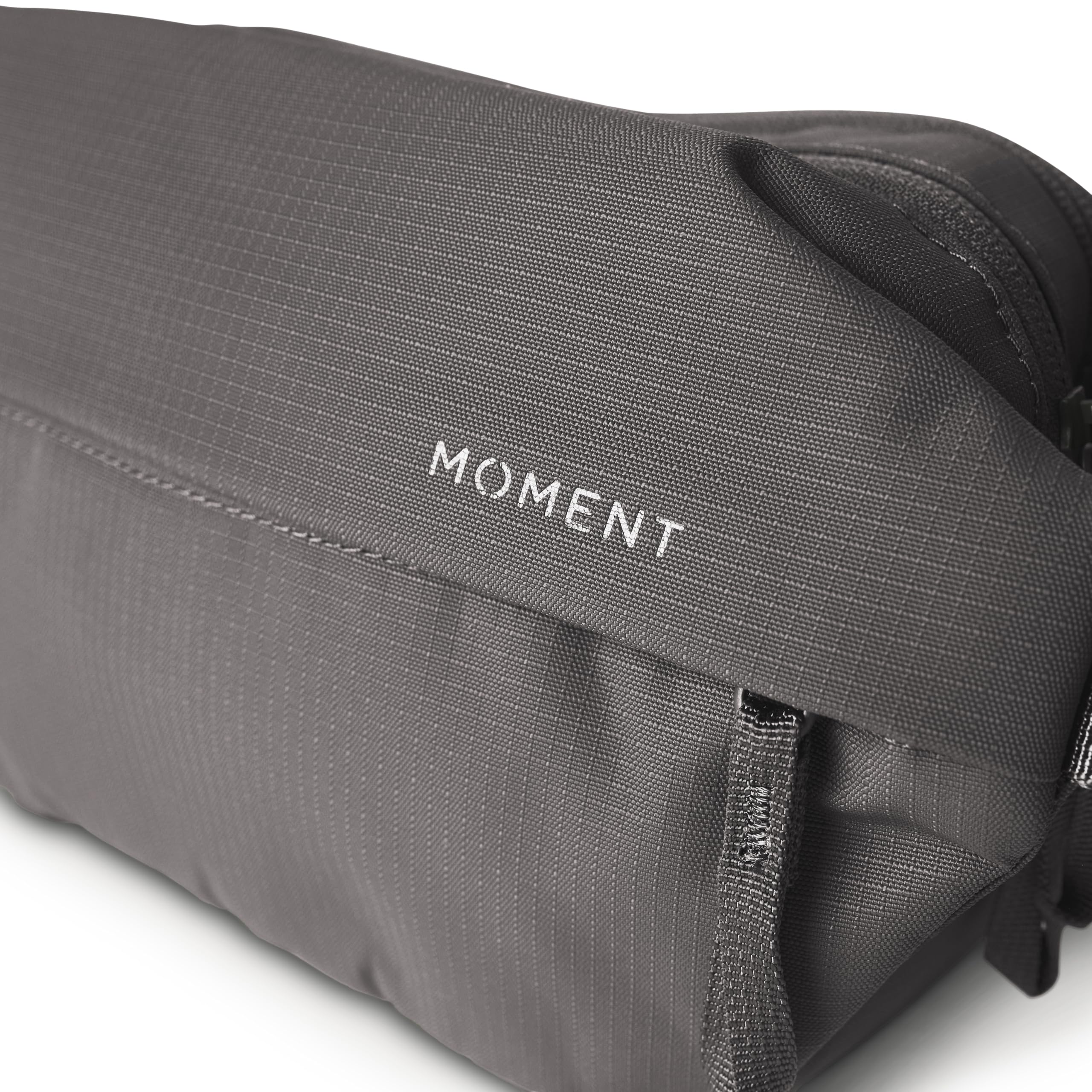 Moment Everything Sling – wodoodporna torba crossbody na co dzień | rozmiary 2 l i 4 l