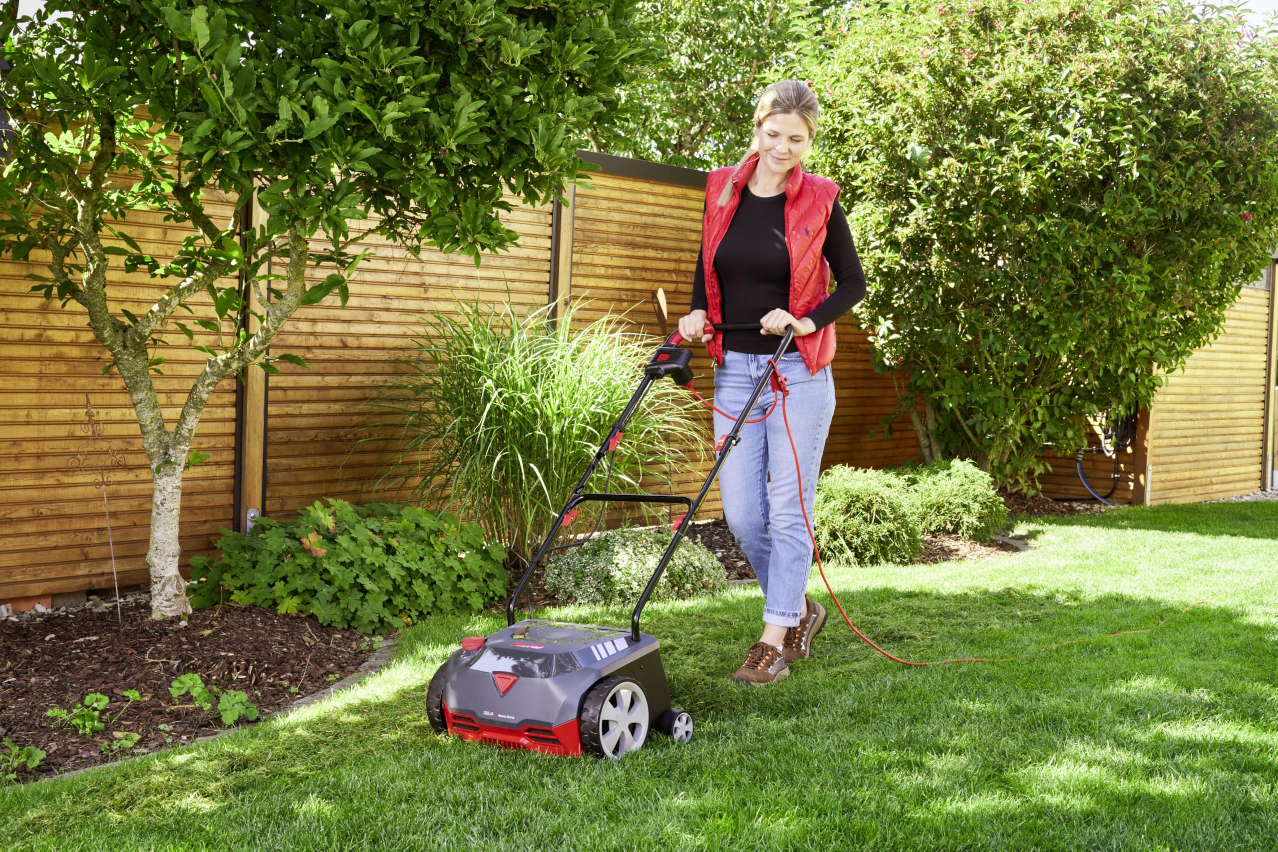 AL-KO Escarificador eléctrico Basic Care 32.4 E, Potencia del Motor 1200 W, Ancho de Trabajo de 32 cm, Adecuado para encimeras de hasta 400 m²