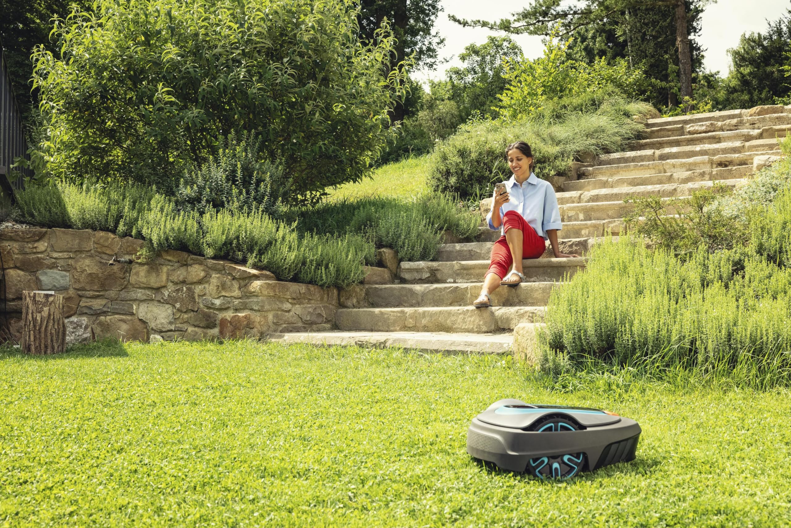 Gardena Robot cortacésped Smart SILENO City 400 m²: tecnología Lona AI, Control con aplicación, SensorControl, para Pendientes máx. 35 por ciento, Easy Passage, versión ES (19605-74)