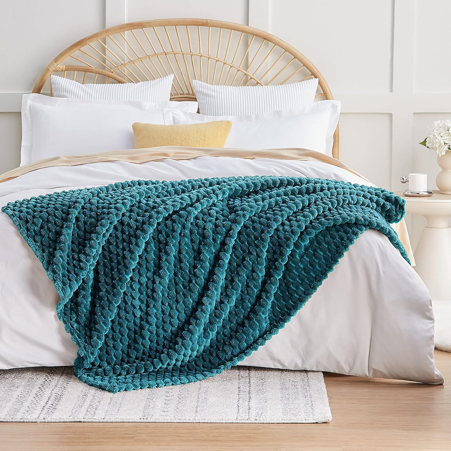 EXQ Home Fleece Throw Blanket for Couch or Bed - 3D Imitation Turtle Shell Jacquard Decorative Blankets - Cozy Soft Lightweight Fuzzy Flannel Blanket Suitable for All Seasons(50"×60",Teal) - Image 2