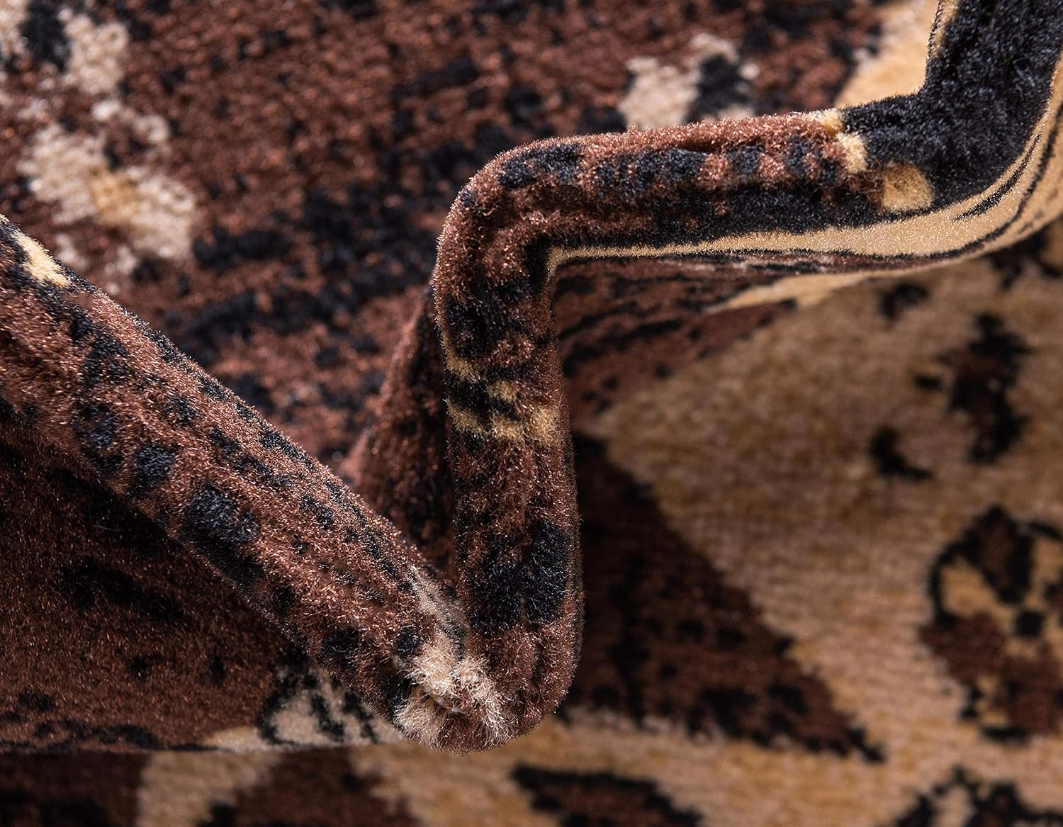 Taftan Brown and Beige 4' x 6' Stain-Resistant Area Rug