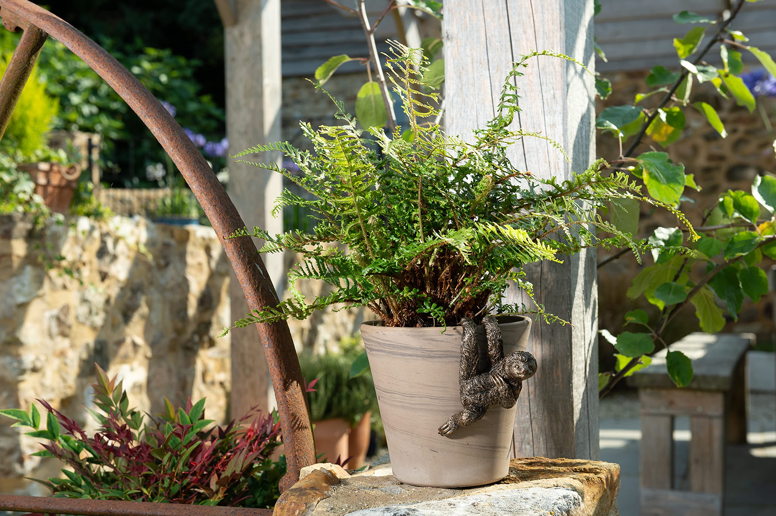 Pot Buddies Handgemaakte Drie Toed Luiaard Figuur Plant Pot Hanger - Decoratieve Hangende Tuin Ornament - Bloem Planter Beeldje Pot Buddies Handgemaakte Drie Toed Luiaard Figuur Plant Pot Hanger - Decoratieve Hangende Tuin Ornament - Bloem Planter Beeldje