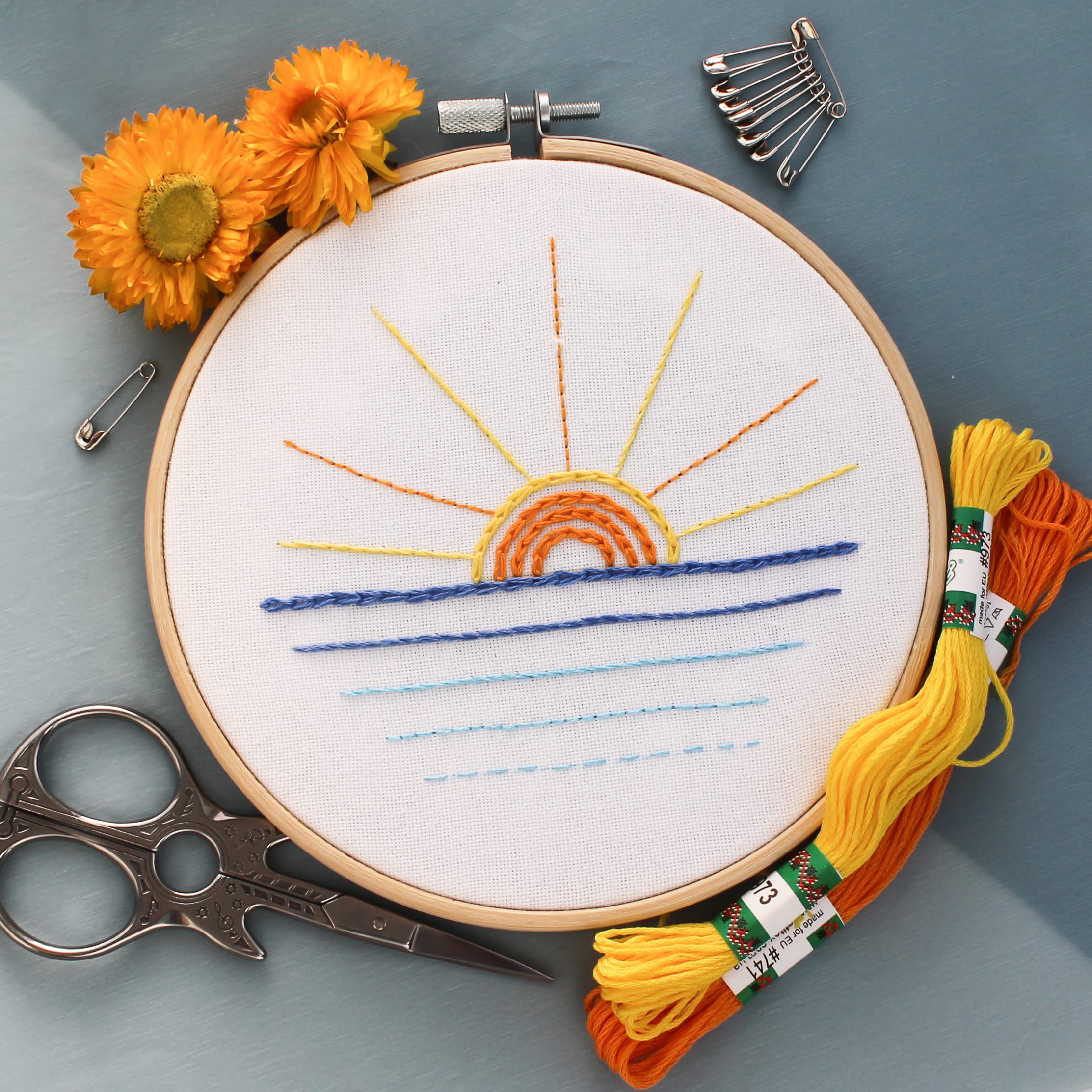 PovitrulyaEmbroidery Kit for Beginners 'Sunset' - Fun Starter Kit for Hand Embroidery with Stamped Pattern, Pre-Sorted Floss and Bamboo Hoop