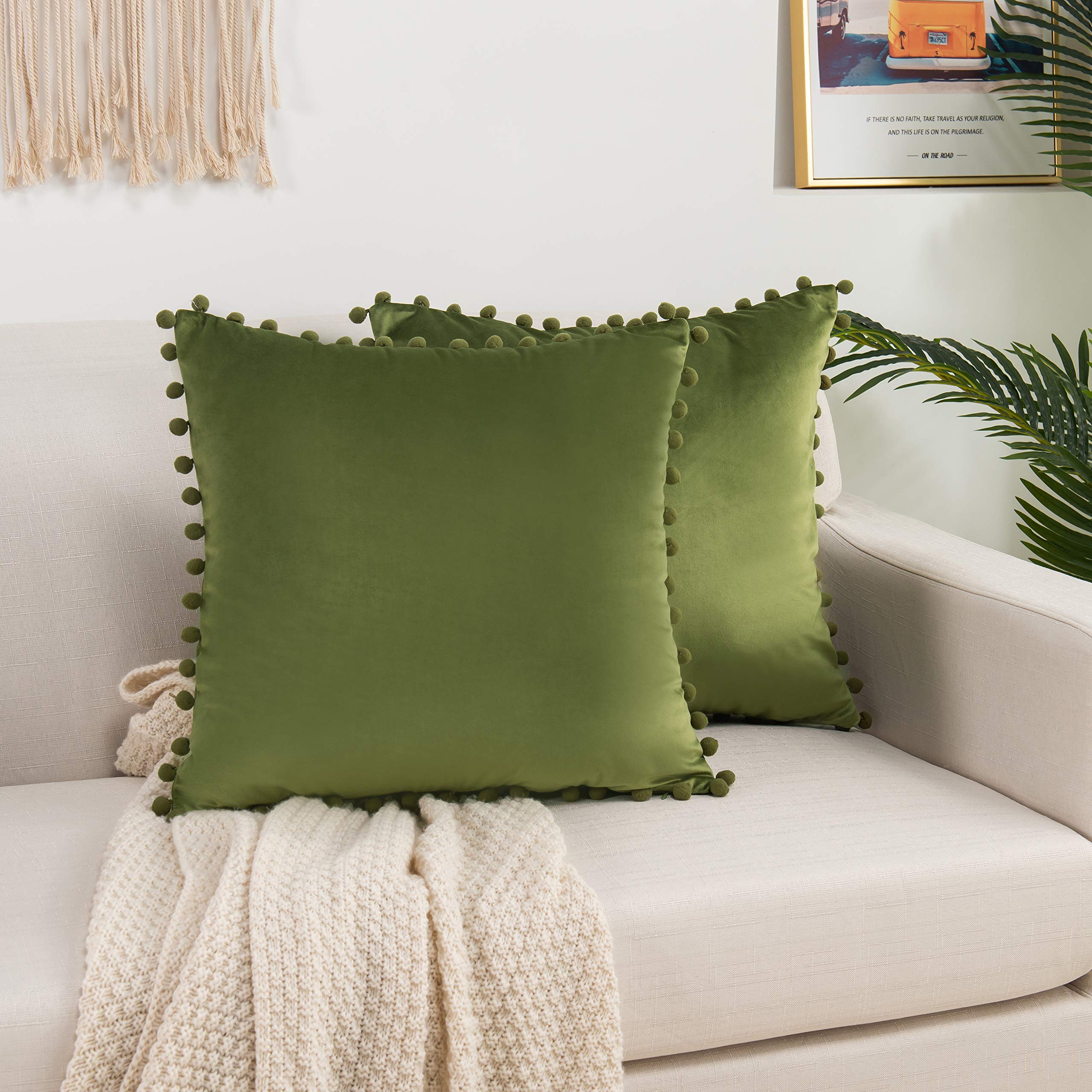Elegant Comfort POMS - Set di 2 federe per cuscini quadrate in velluto morbido a tinta unita, decorative, per divano, letto, soggiorno, 45 x 45 cm, verde salvia