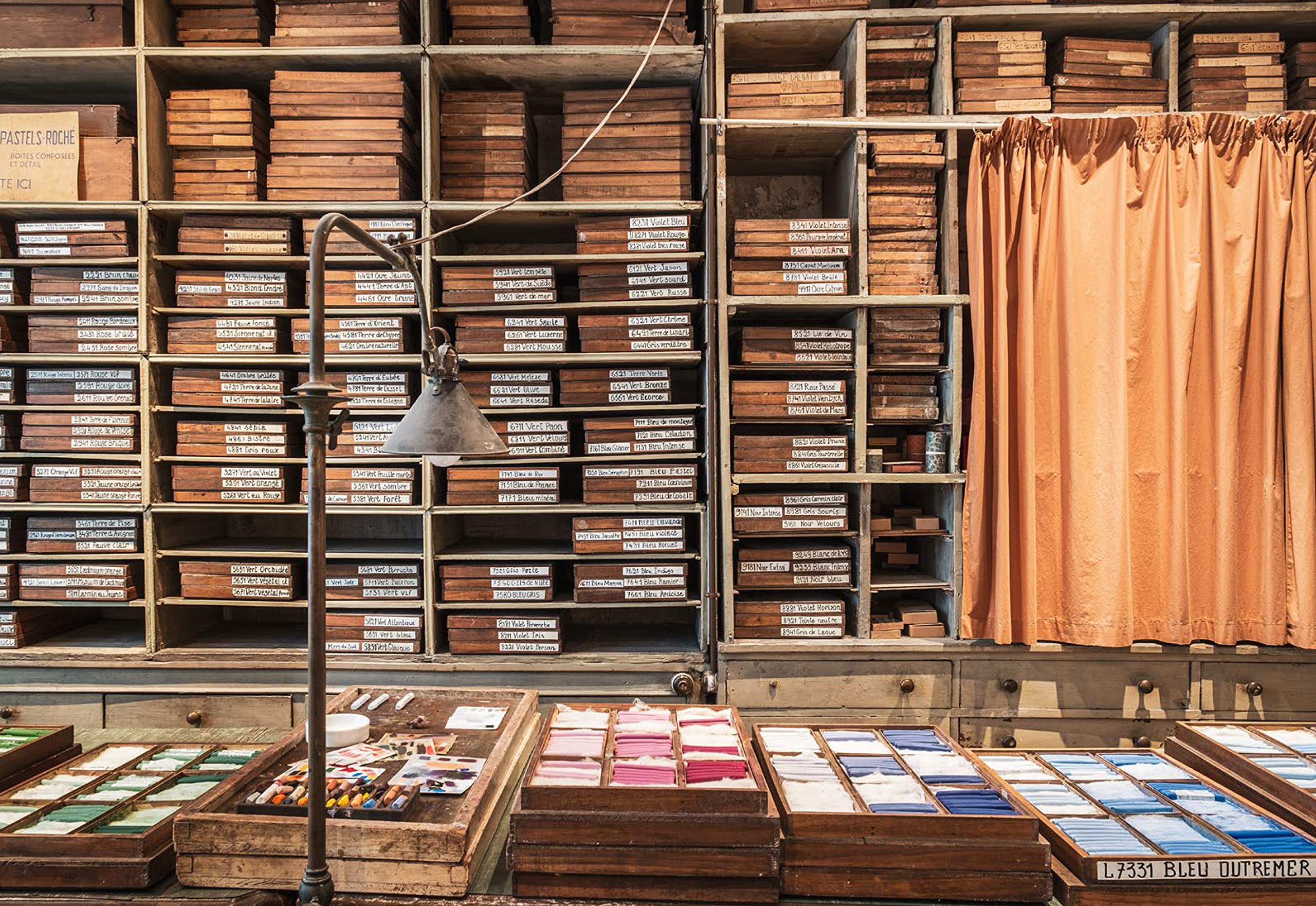 Ricordi di Parigi. Botteghe e atelier di una volta. Ediz. a colori