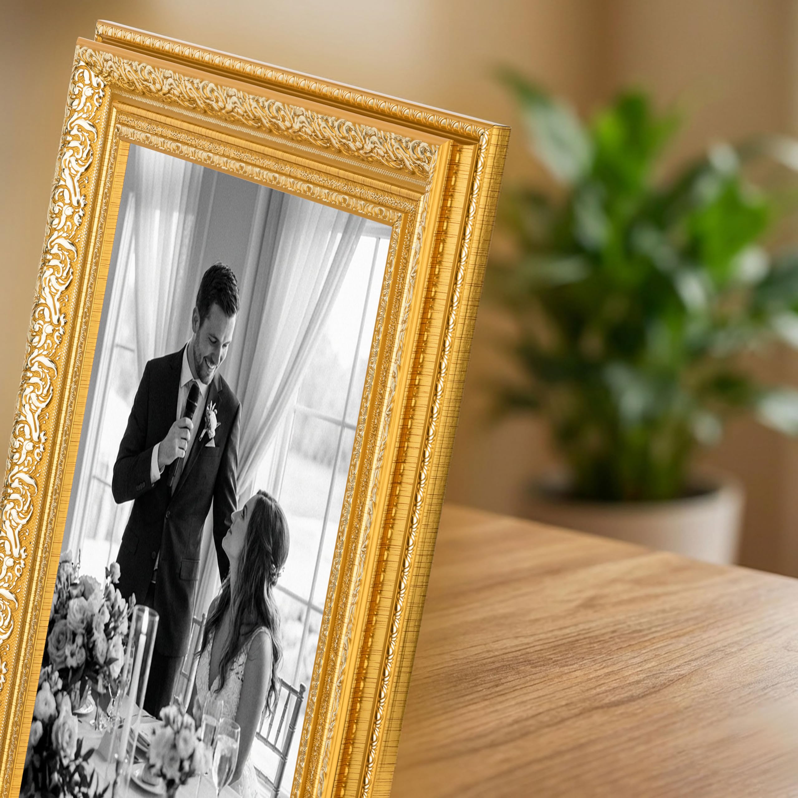 Bilderrahmen LIA - 40x40 cm Gold Hochglanz – Barock Vintage Rahmen im Antik Look – Fotorahmen für Fotos, Poster, Urkunden & Kunstwerke – Elegant & Dekorativ für Wohnzimmer, Büro, Galerie
