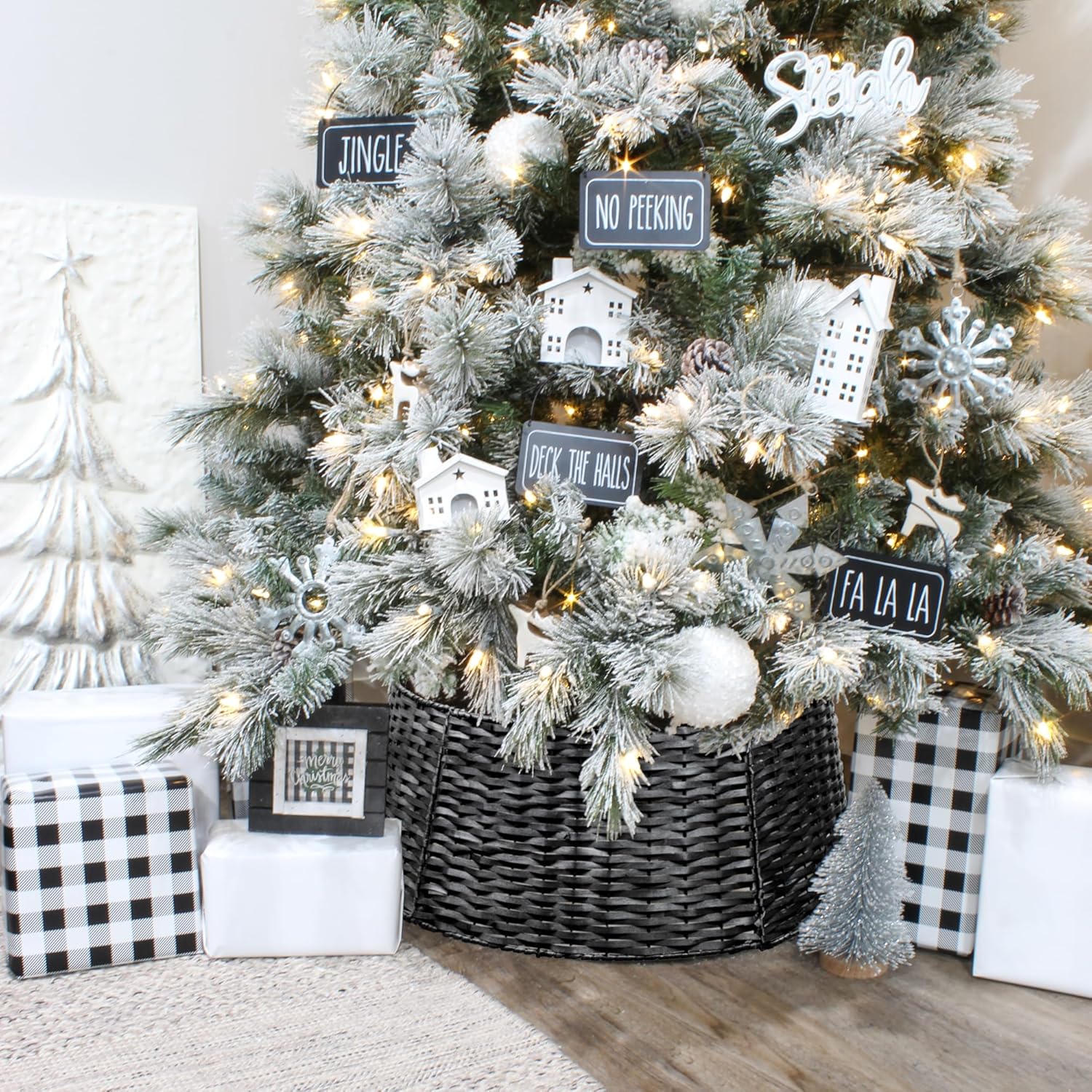AuldHome Design Wicker Christmas Tree Collar (Black, 29-Inch), Real Wood Basket Weave Large Willow Tree Skirt
